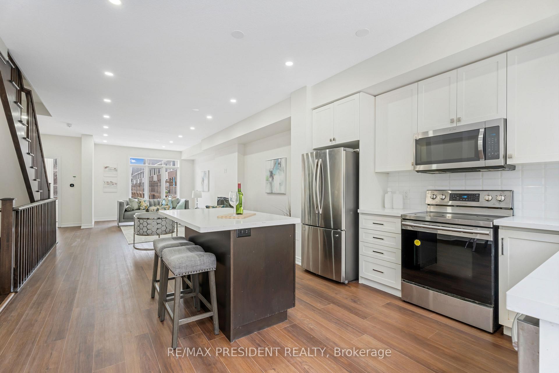 Photo 12 of 6 Waterview Lane, Grimsby, Grimsby Beach — HOMEH