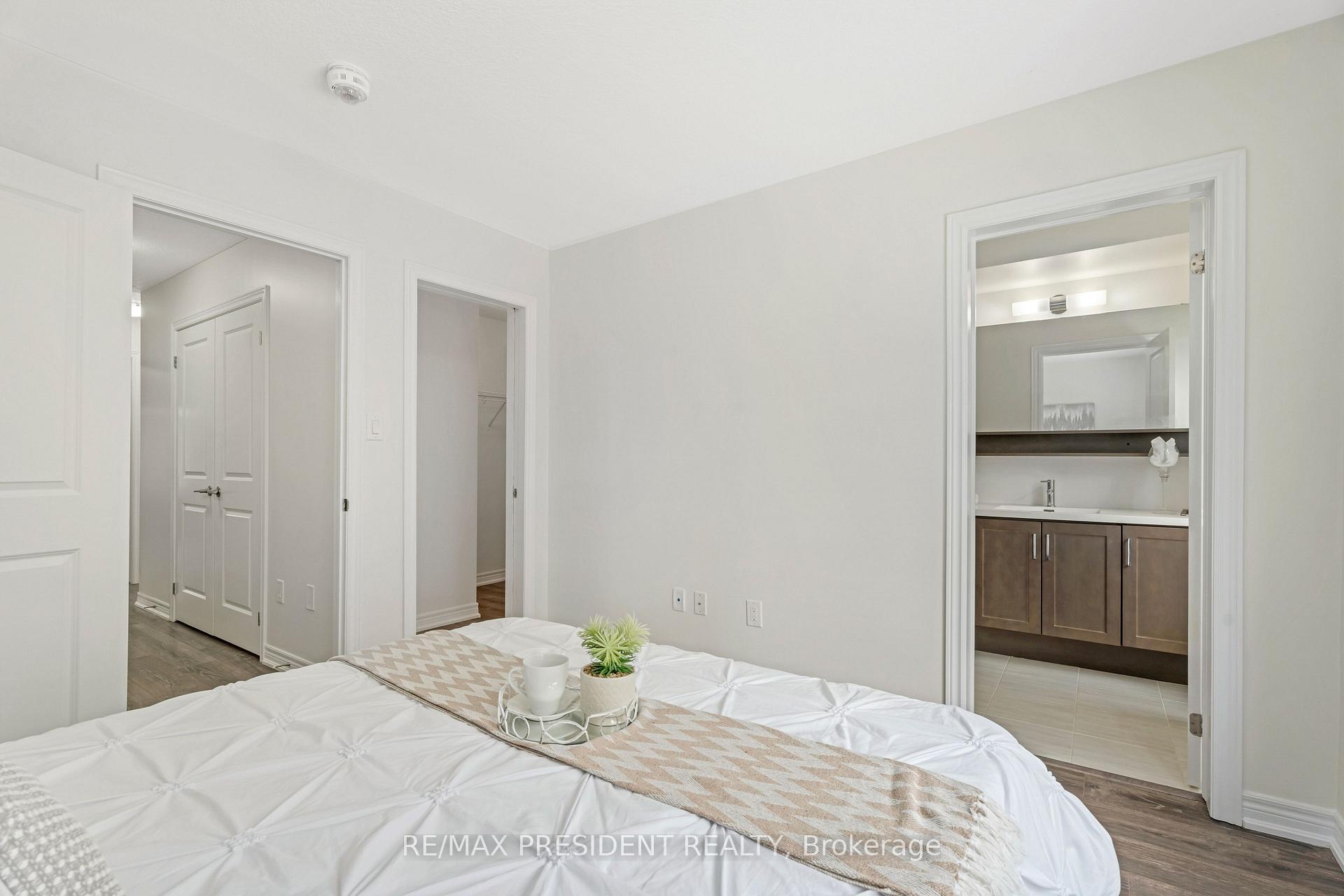 Photo 19 of 6 Waterview Lane, Grimsby, Grimsby Beach — HOMEH