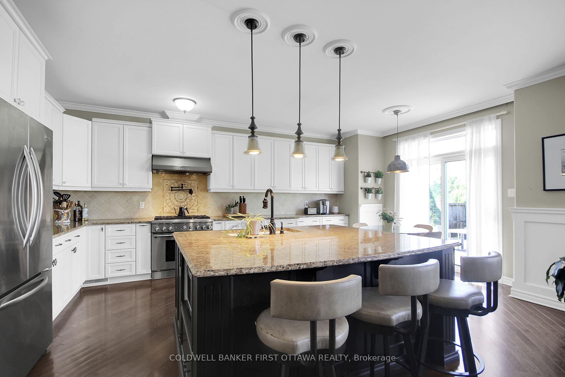 Photo 3 of 104 Gracewood Crescent, Ottawa, Blossom Park/Kemp Park/Findlay Creek — HOMEH