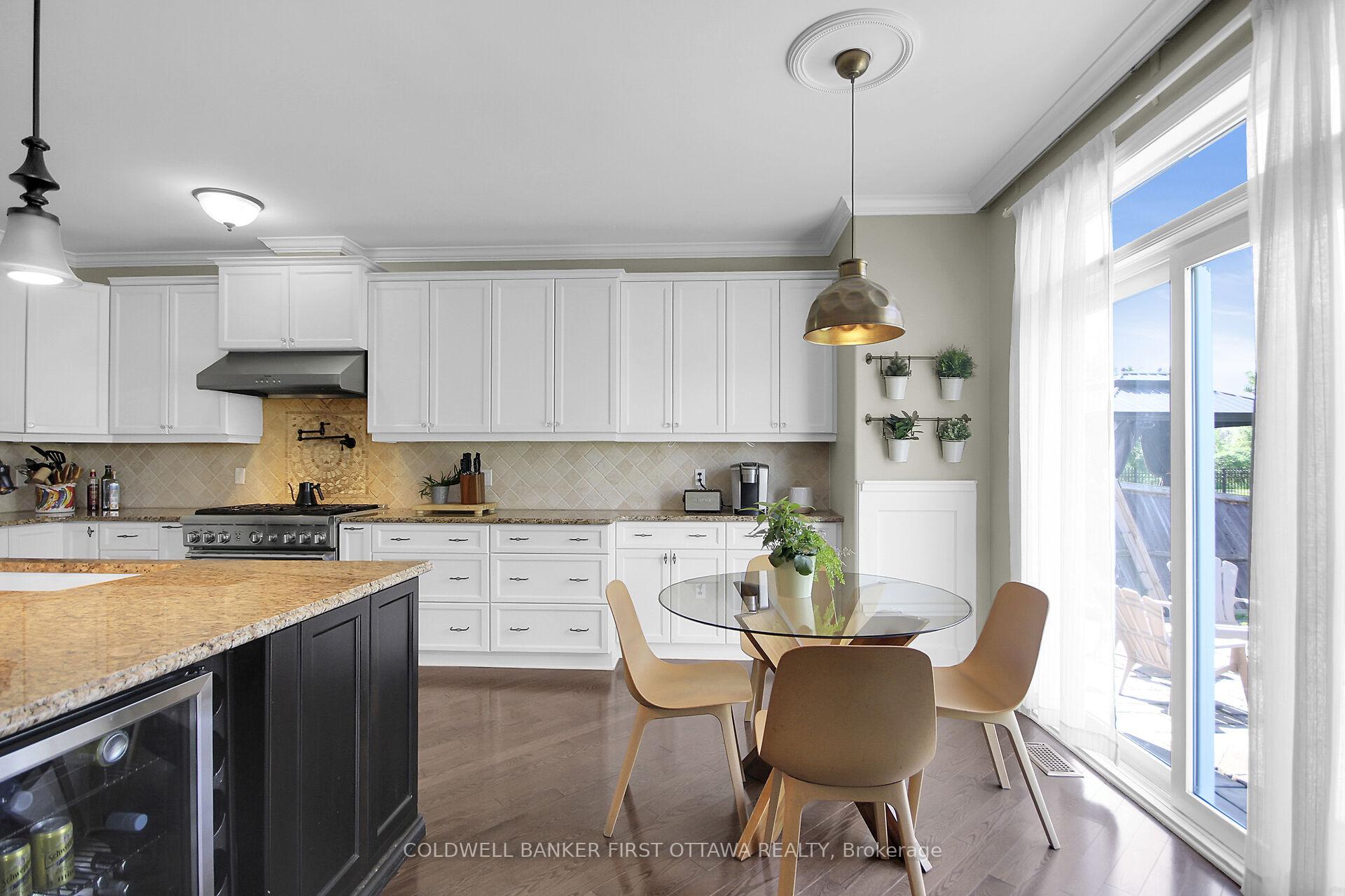 Photo 4 of 104 Gracewood Crescent, Ottawa, Blossom Park/Kemp Park/Findlay Creek — HOMEH