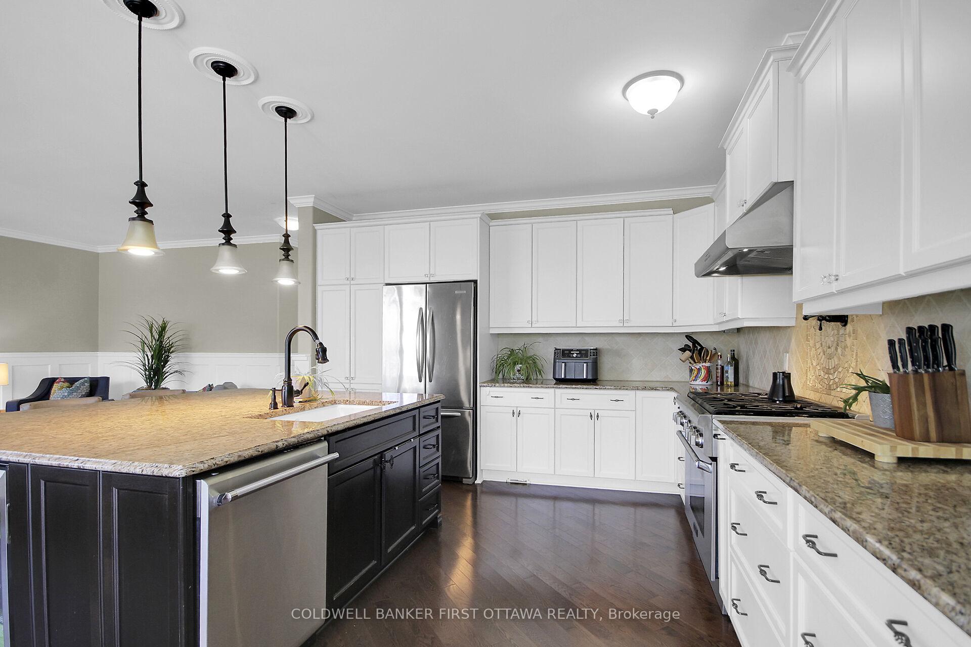 Photo 5 of 104 Gracewood Crescent, Ottawa, Blossom Park/Kemp Park/Findlay Creek — HOMEH