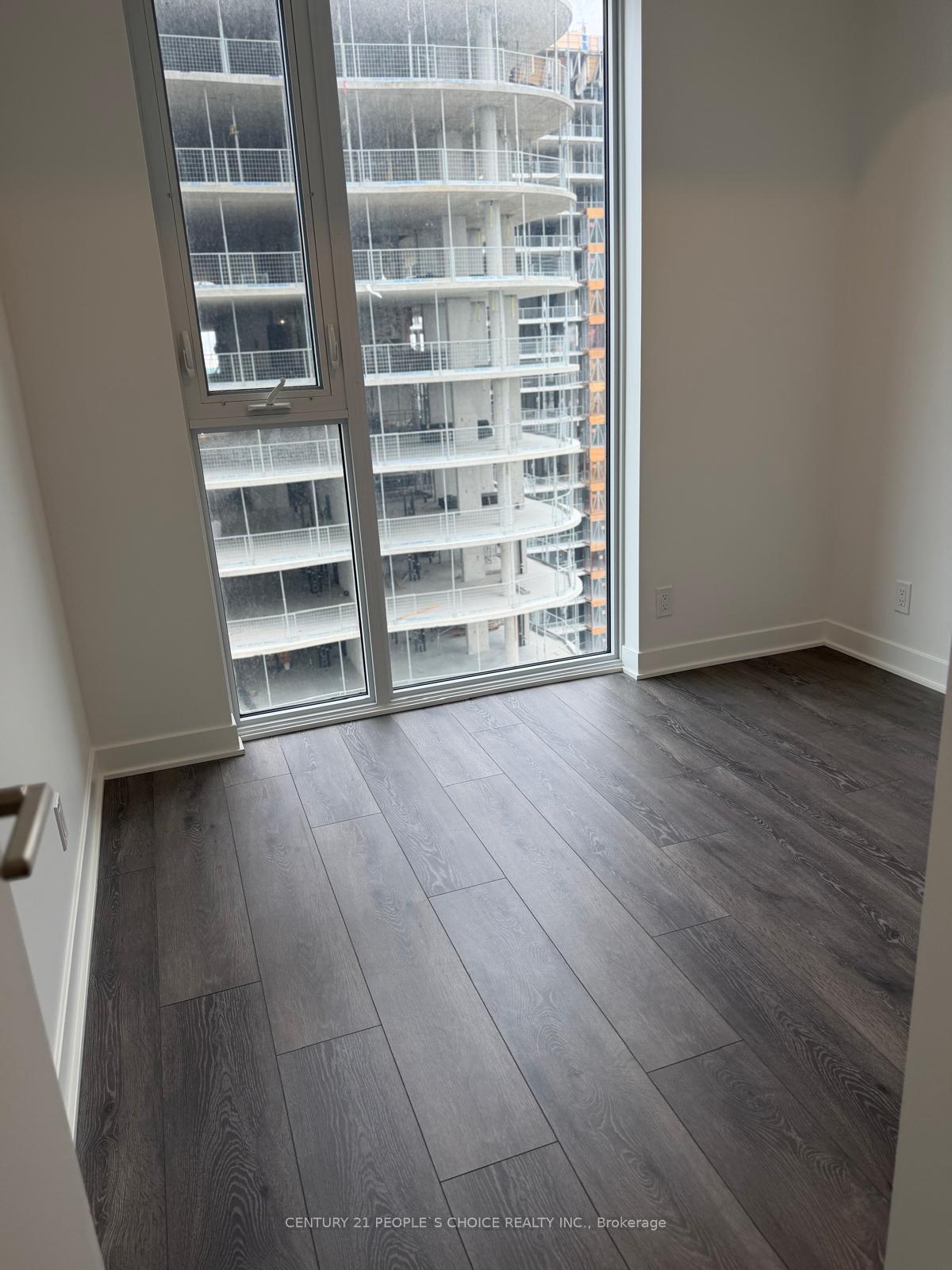 Photo 15 of Unit 1612, 6 Flavelle Trail, Vaughan, Steeles West Industrial — HOMEH