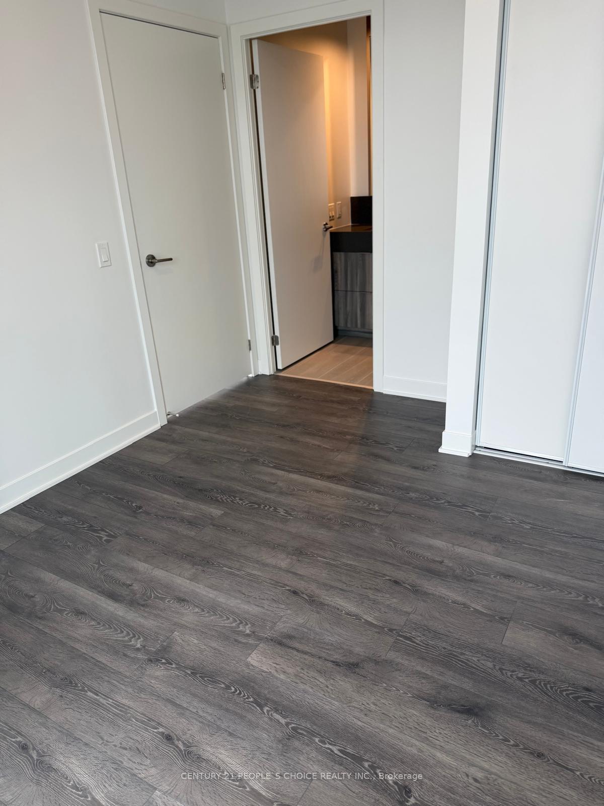 Photo 16 of Unit 1612, 6 Flavelle Trail, Vaughan, Steeles West Industrial — HOMEH