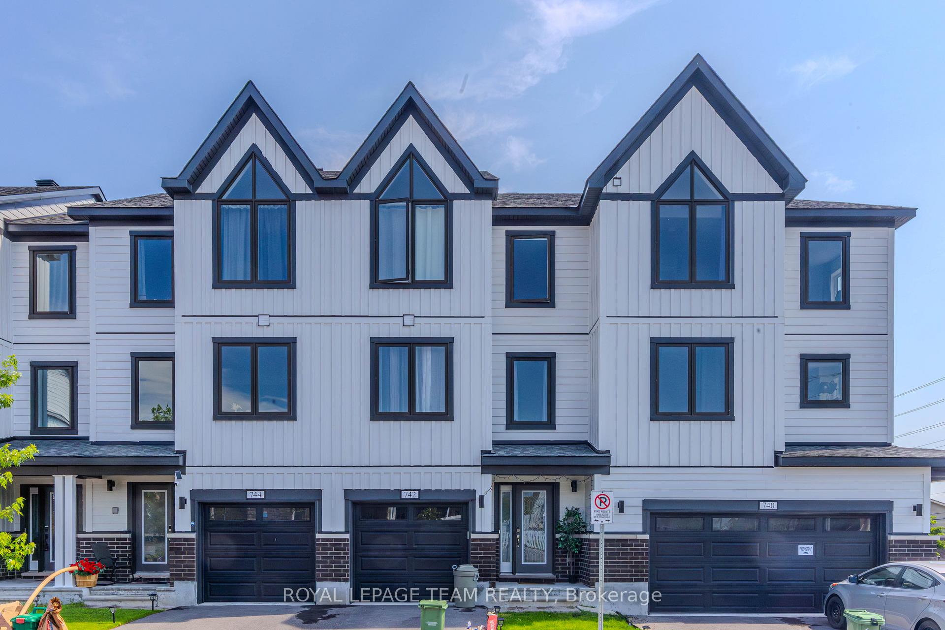 Photo 1 of 742 Kinstead Pvt, Ottawa, Stittsville (North) — HOMEH