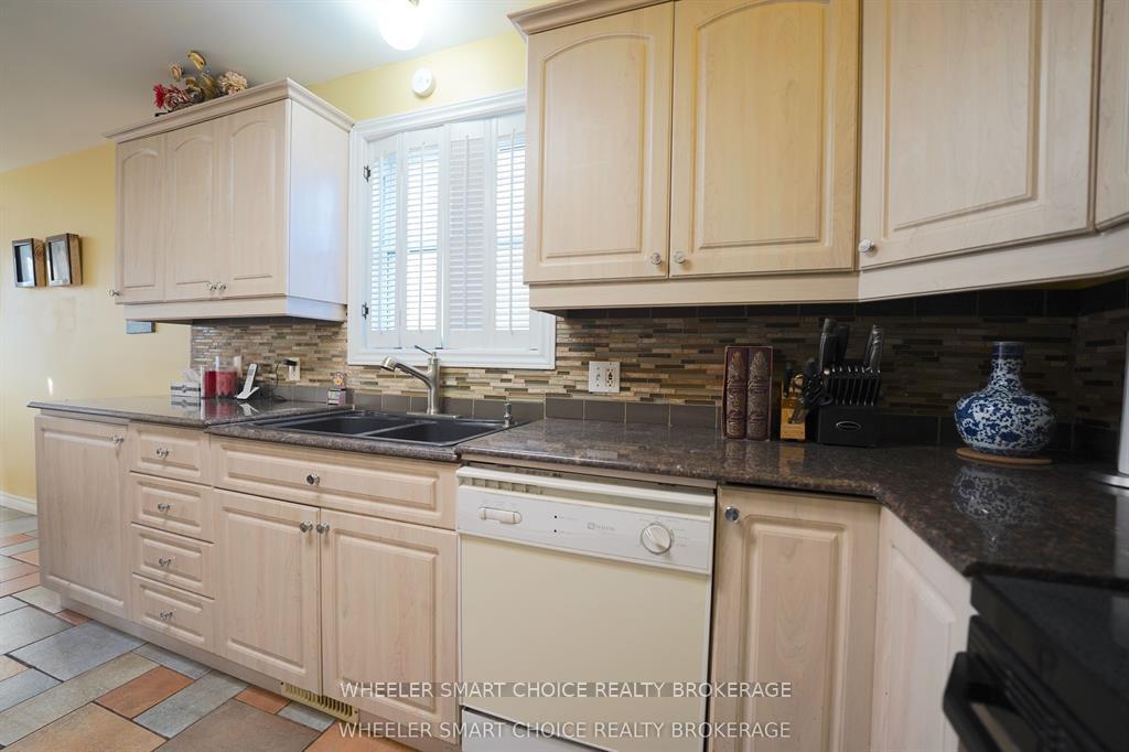 Photo 32 of 2135 Pitt Street, Cornwall, Cornwall — HOMEH