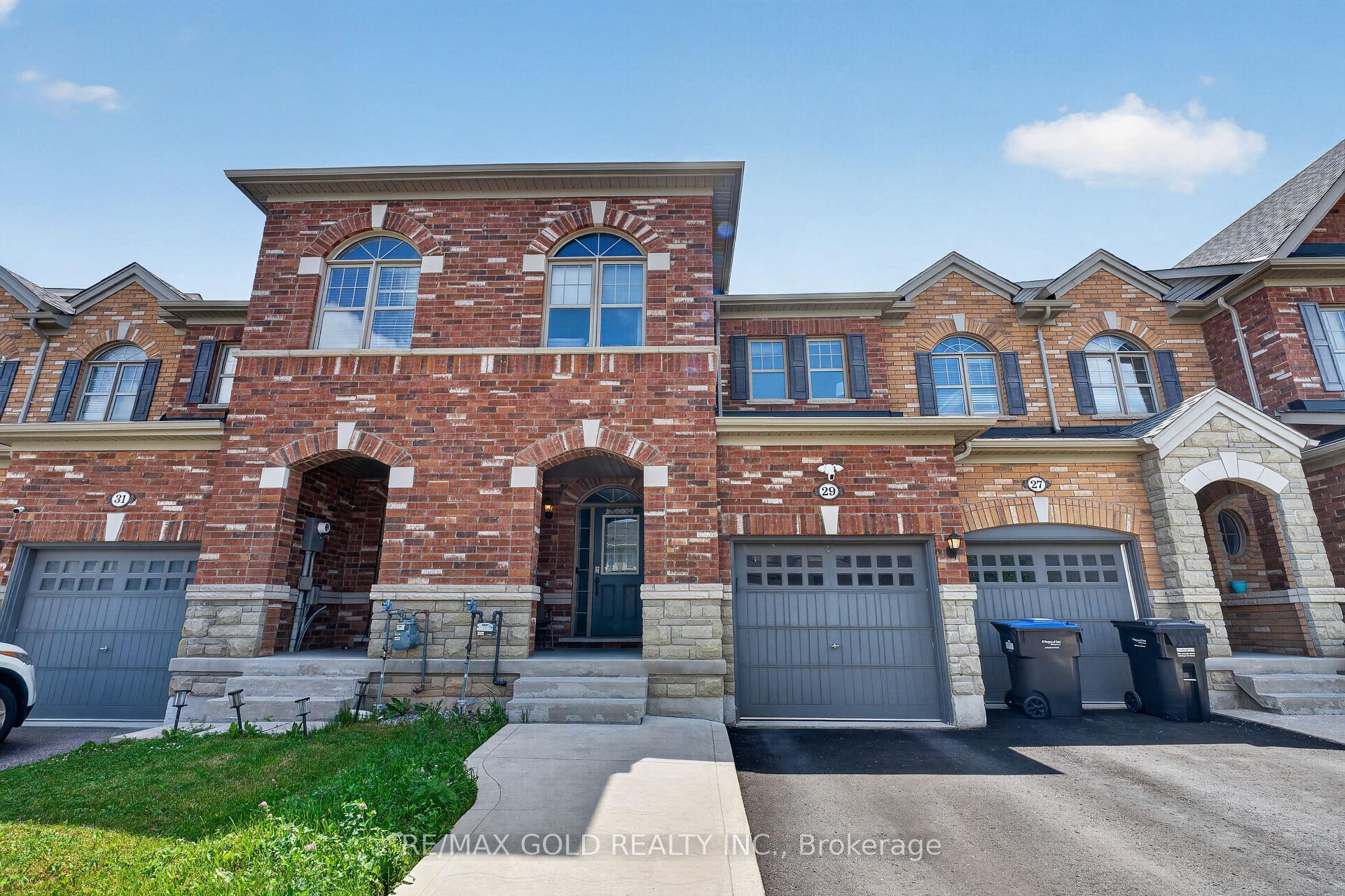 Photo 3 of 29 Rangemore Road E, Brampton, Northwest Brampton — HOMEH