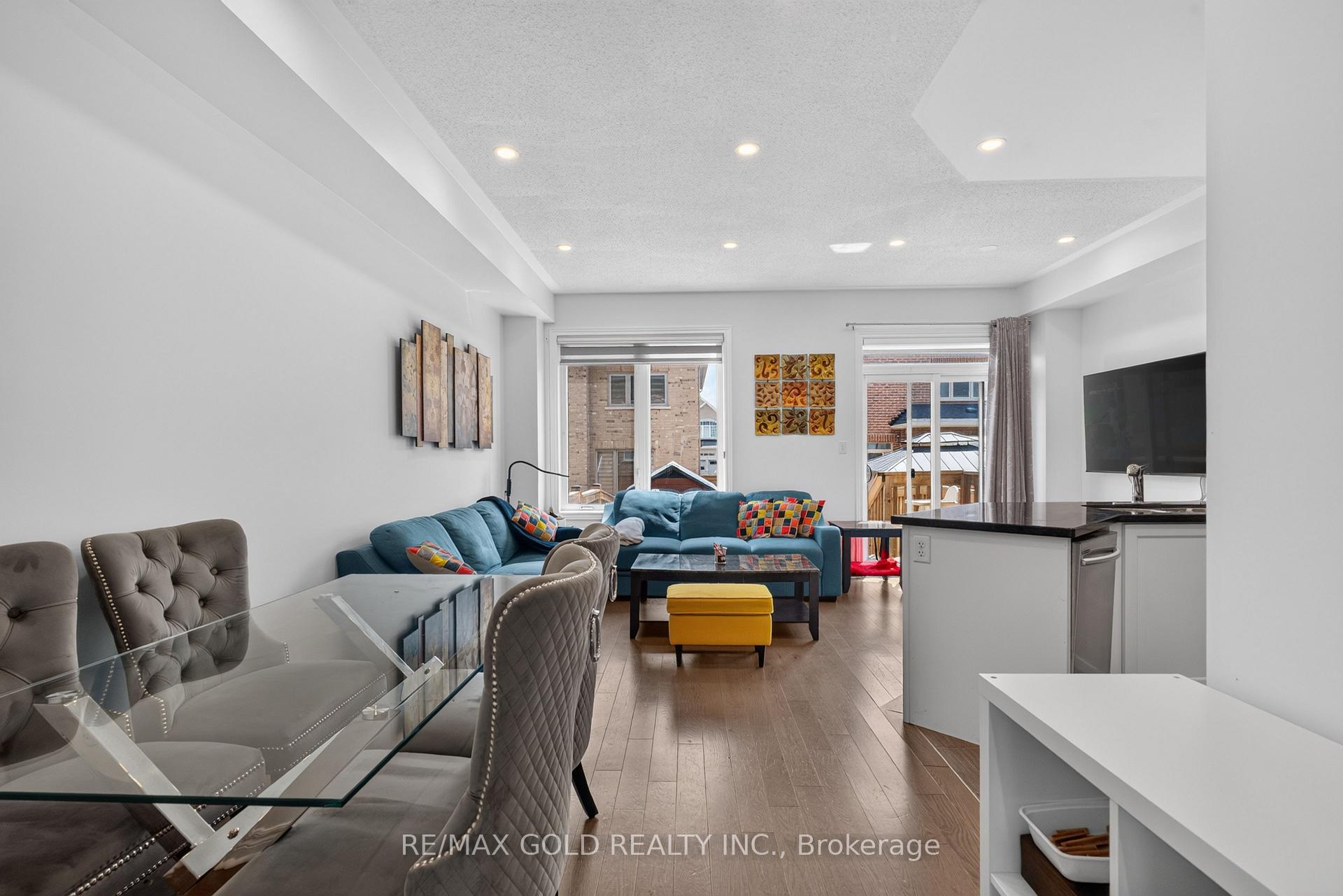 Photo 10 of 29 Rangemore Road E, Brampton, Northwest Brampton — HOMEH