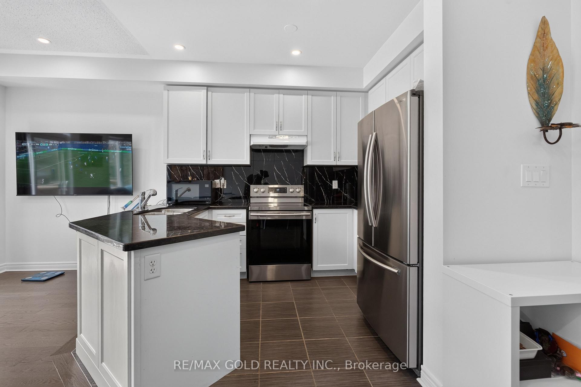 Photo 13 of 29 Rangemore Road E, Brampton, Northwest Brampton — HOMEH