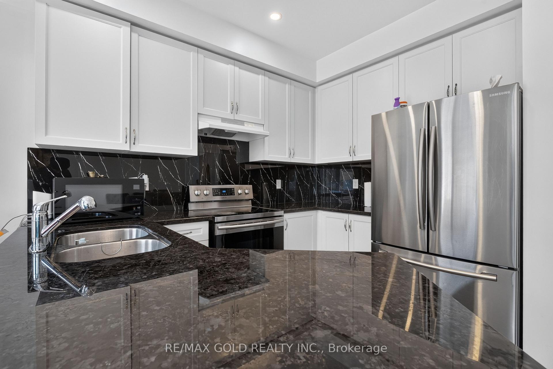 Photo 16 of 29 Rangemore Road E, Brampton, Northwest Brampton — HOMEH