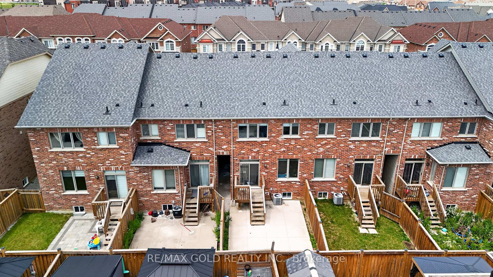Photo 45 of 29 Rangemore Road E, Brampton, Northwest Brampton — HOMEH
