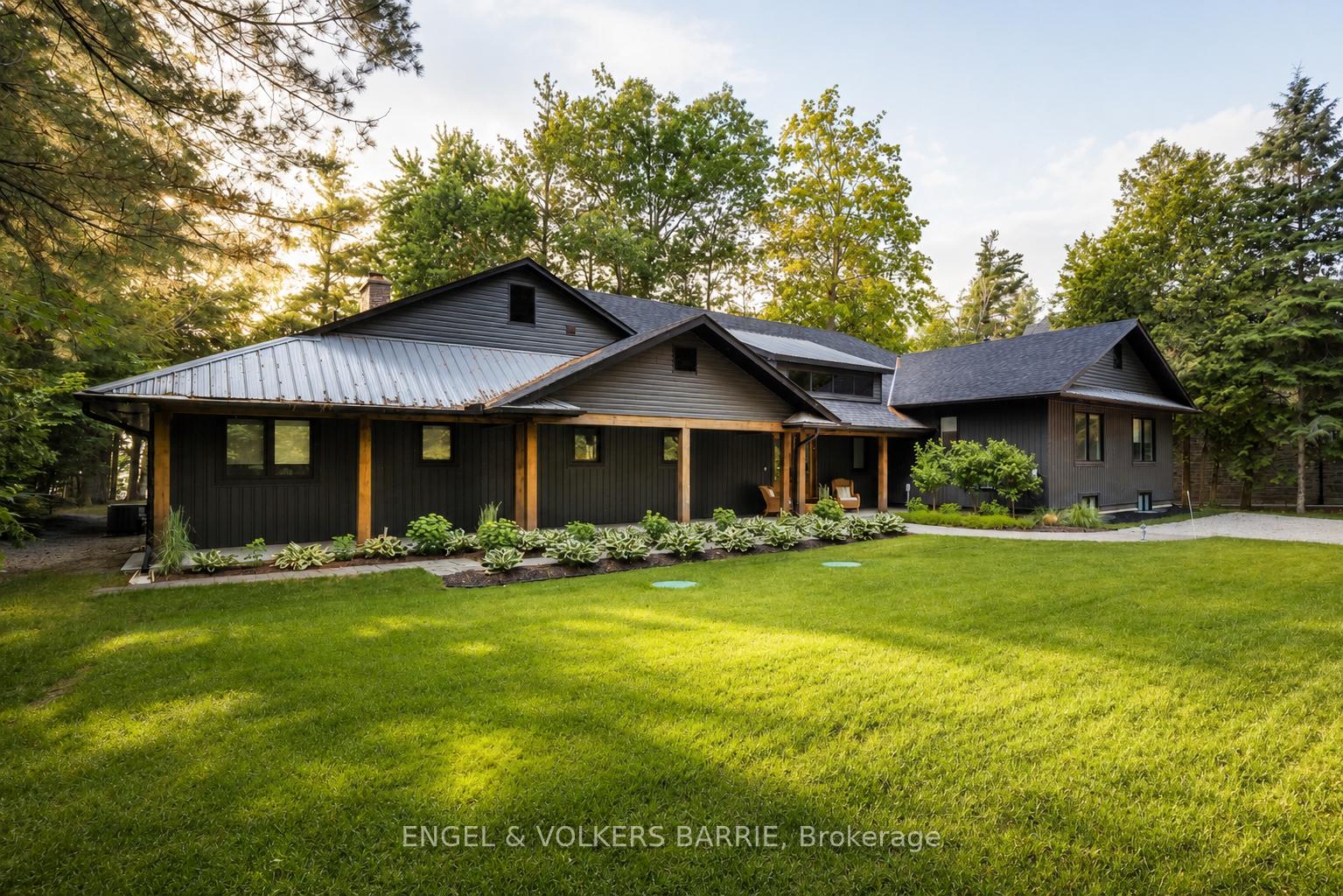Photo 1 of 262 Trillium Place, Innisfil, Rural Innisfil — HOMEH