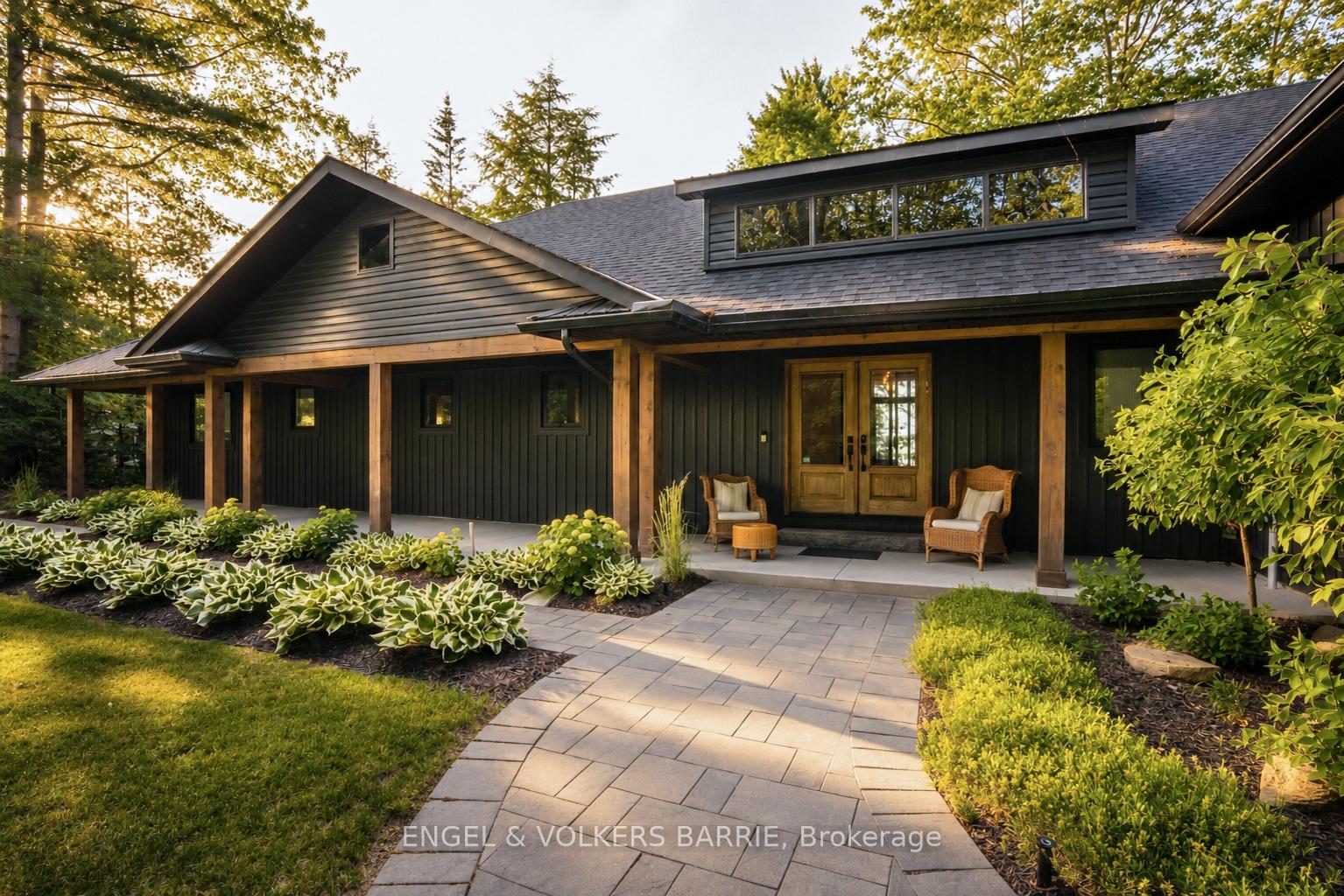 Photo 4 of 262 Trillium Place, Innisfil, Rural Innisfil — HOMEH