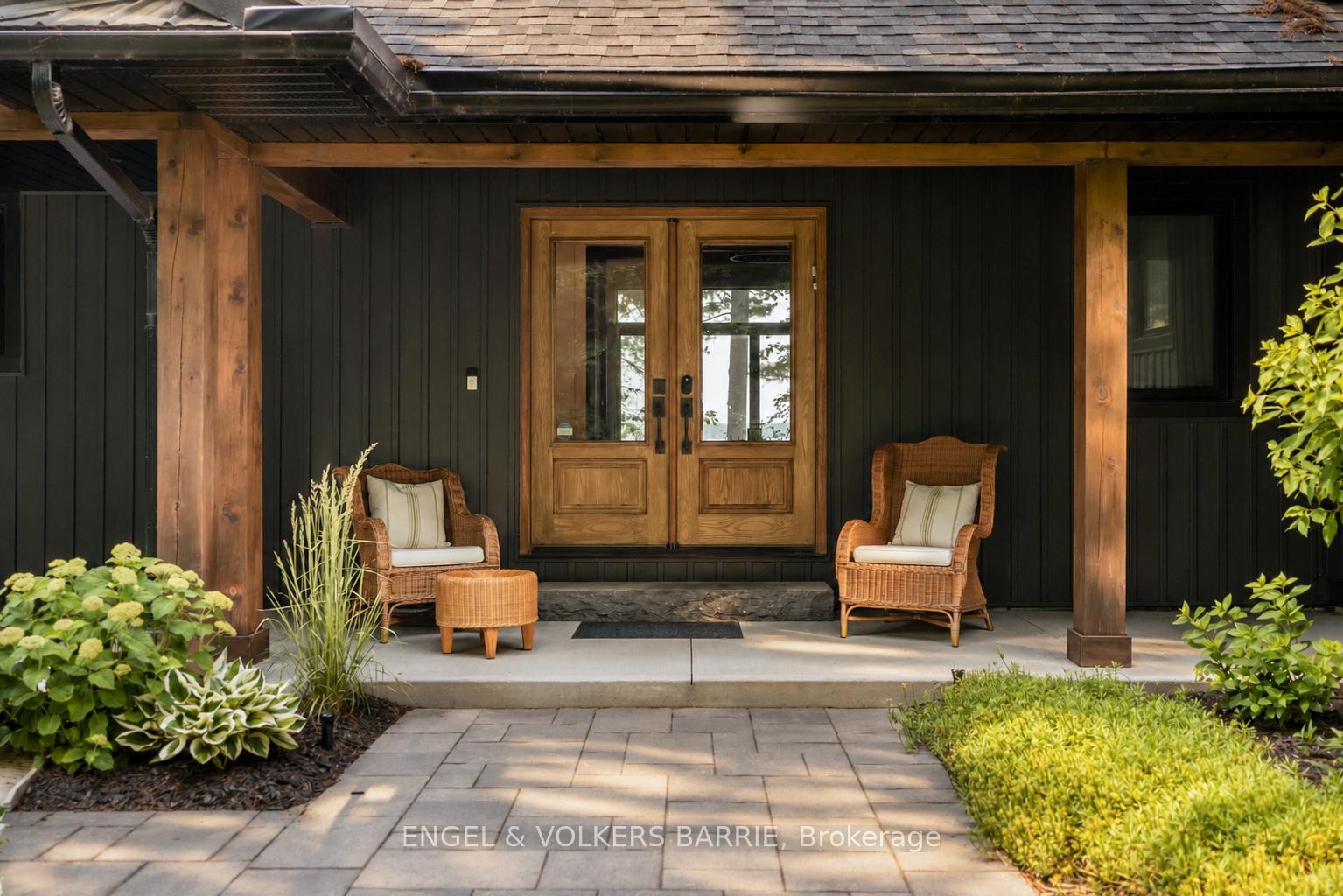 Photo 5 of 262 Trillium Place, Innisfil, Rural Innisfil — HOMEH