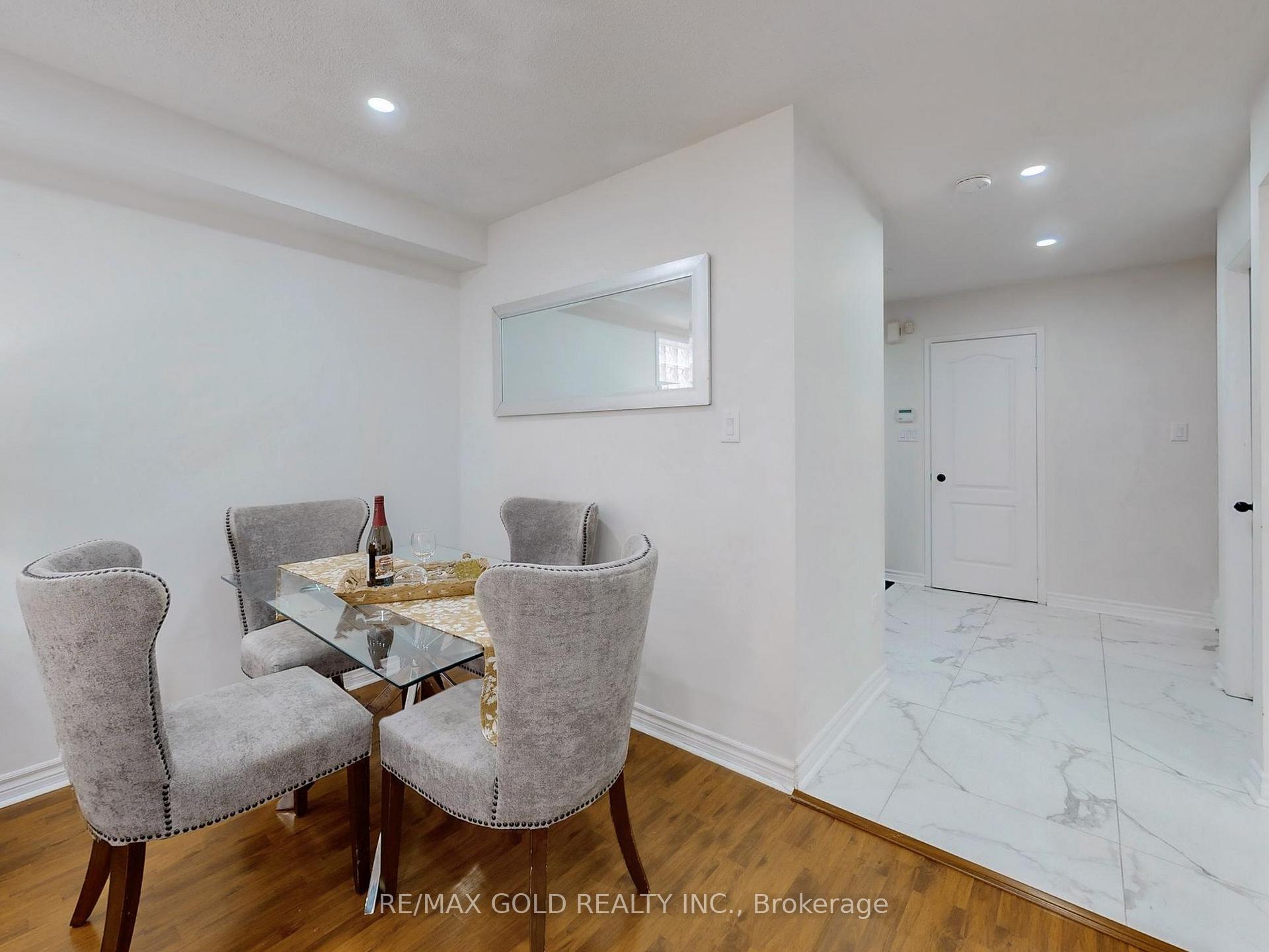 Photo 6 of 4 Treepark Street, Brampton, Sandringham-Wellington — HOMEH