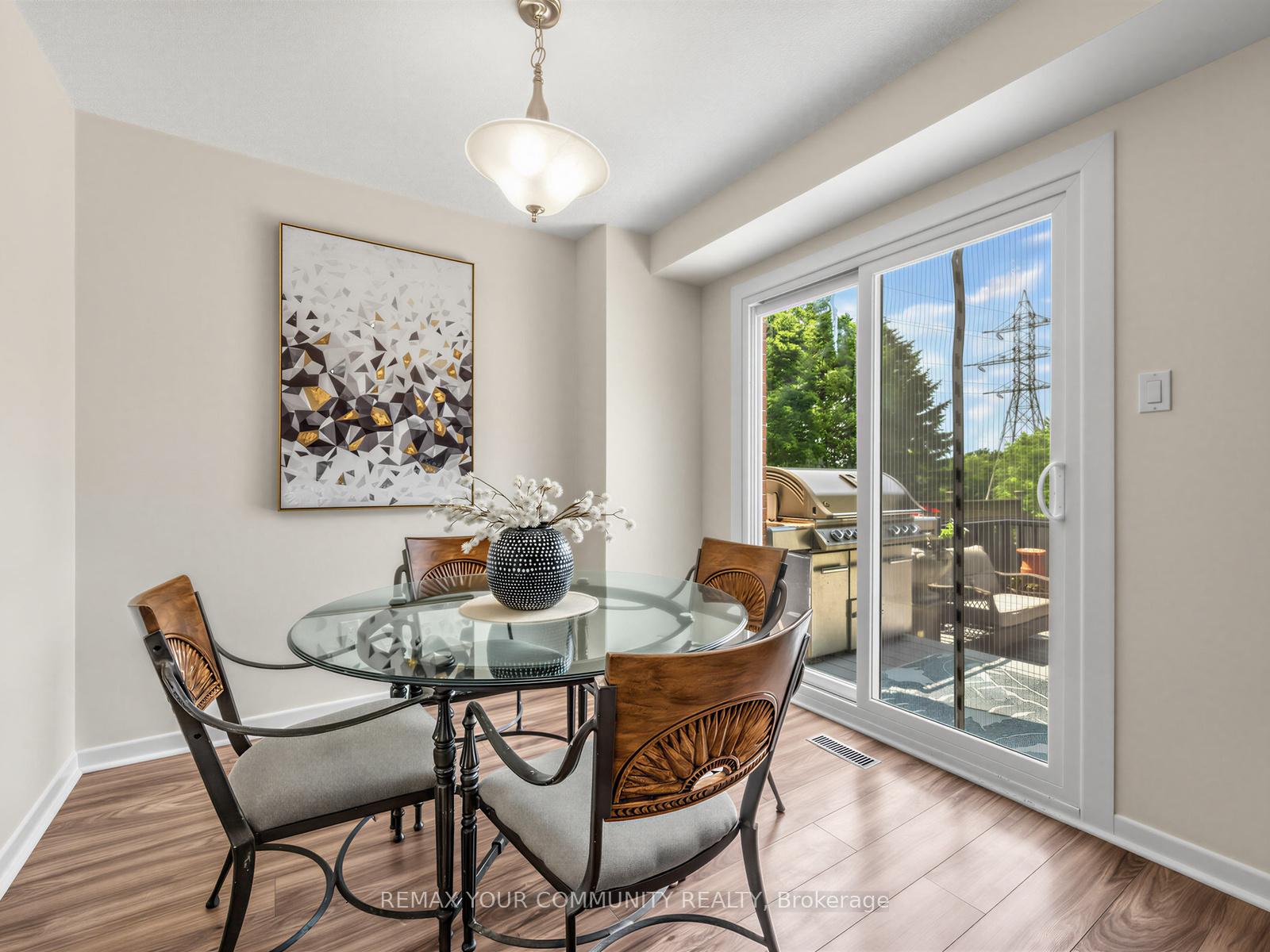 Photo 5 of 205 Glen Hill Drive, Whitby, Blue Grass Meadows — HOMEH