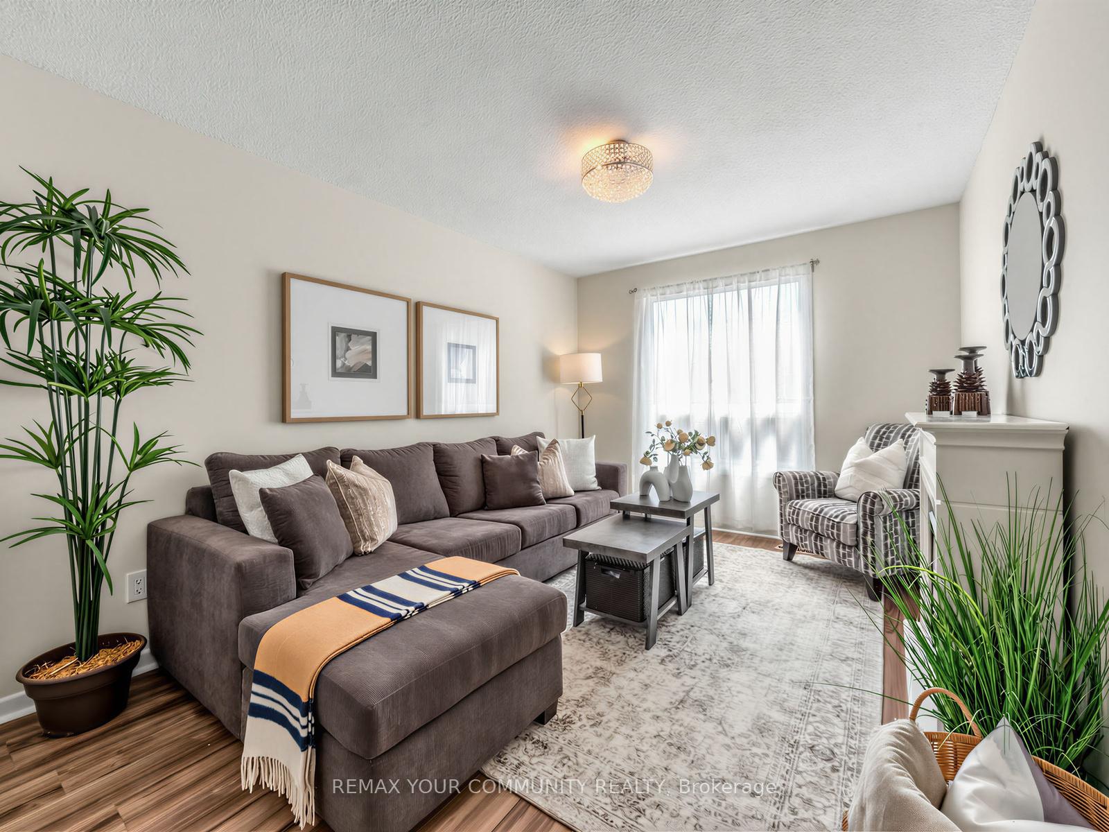 Photo 6 of 205 Glen Hill Drive, Whitby, Blue Grass Meadows — HOMEH