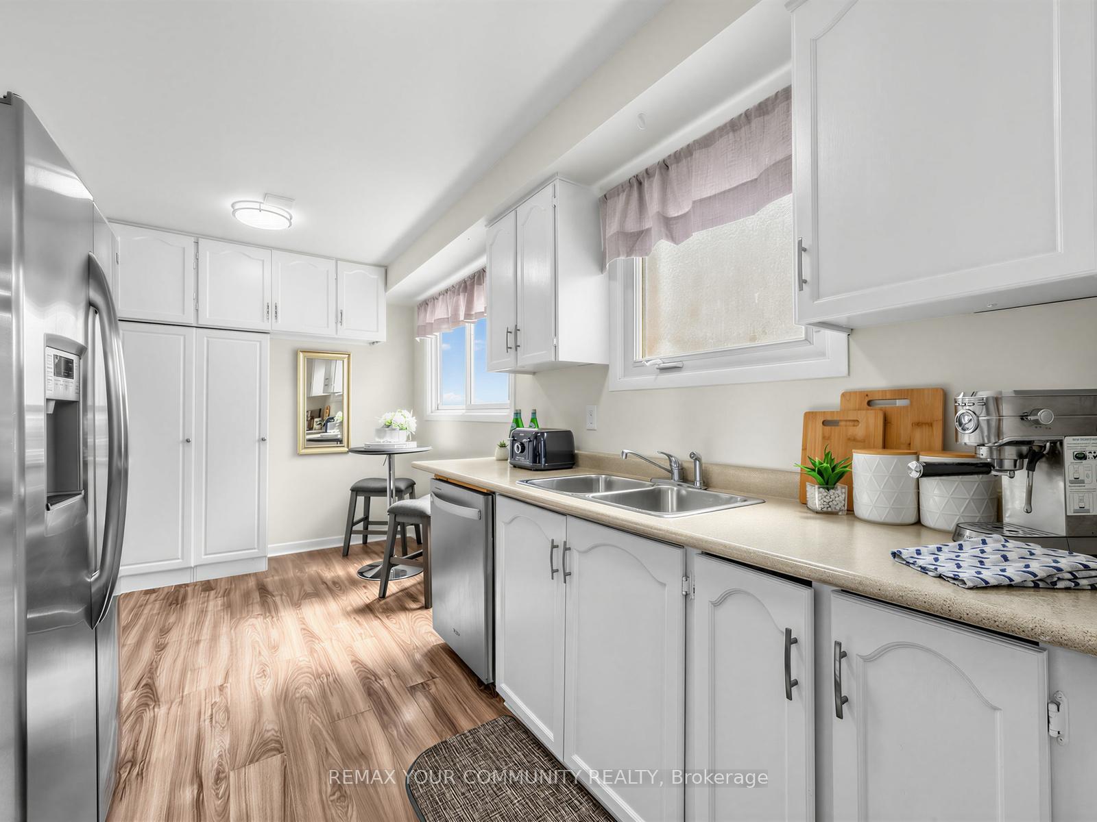 Photo 7 of 205 Glen Hill Drive, Whitby, Blue Grass Meadows — HOMEH