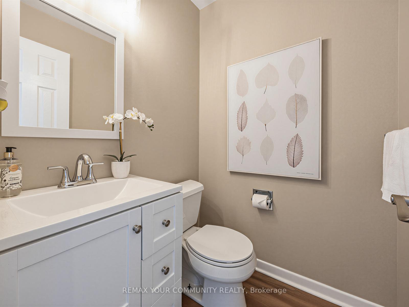 Photo 9 of 205 Glen Hill Drive, Whitby, Blue Grass Meadows — HOMEH