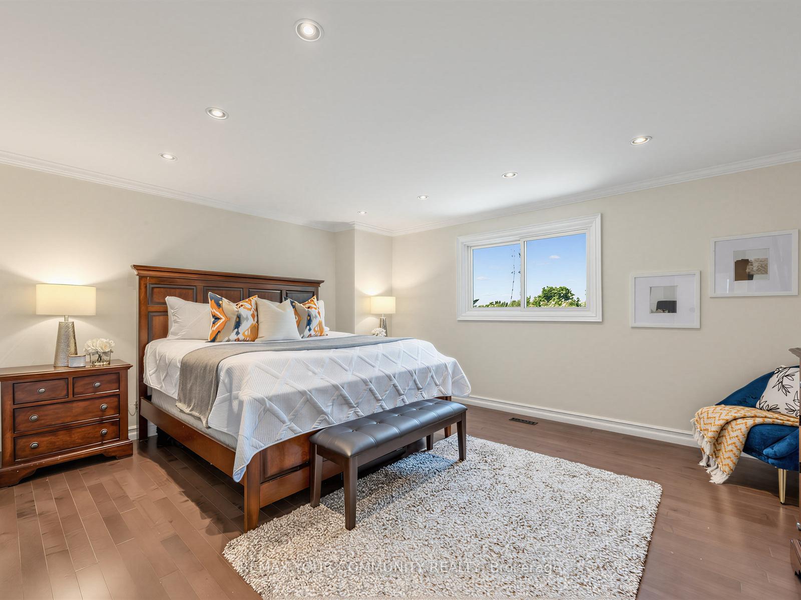 Photo 11 of 205 Glen Hill Drive, Whitby, Blue Grass Meadows — HOMEH