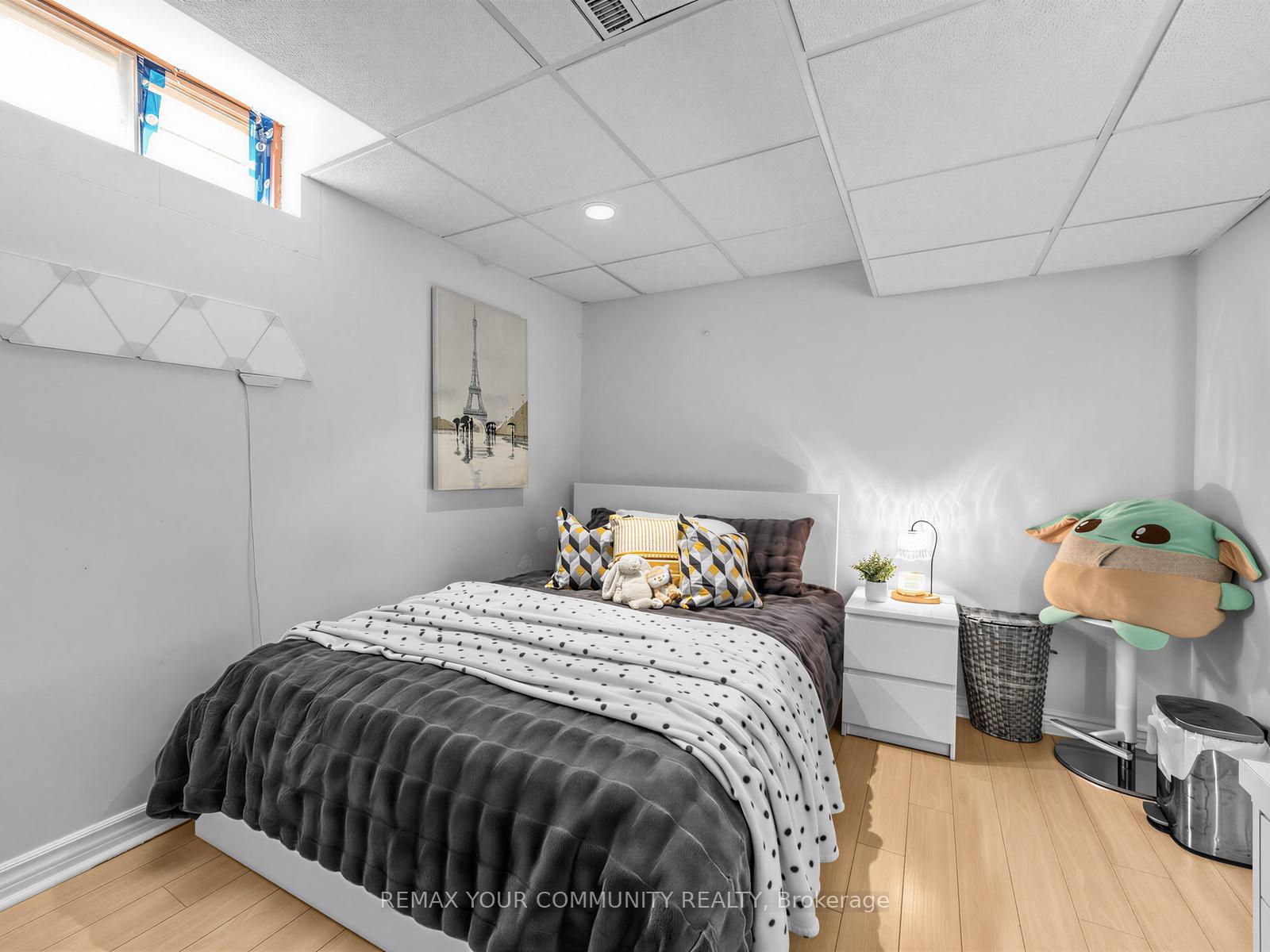 Photo 19 of 205 Glen Hill Drive, Whitby, Blue Grass Meadows — HOMEH