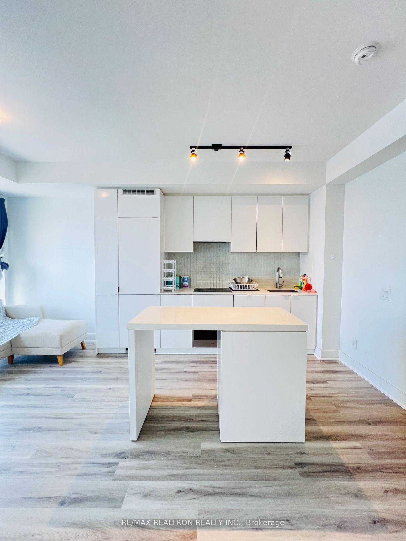Front of Unit 4207, 7 Grenville Street