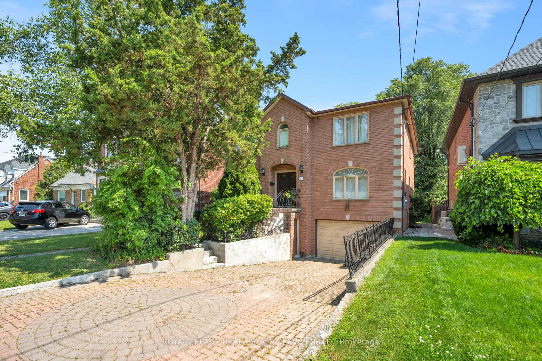 Photo 1 of 33 Lynnhaven Road, Toronto, Englemount-Lawrence — HOMEH