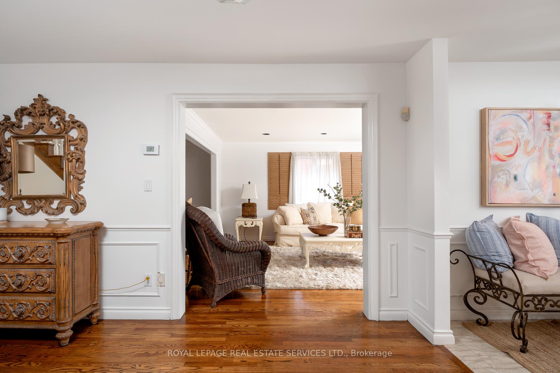 Photo 6 of 33 Lynnhaven Road, Toronto, Englemount-Lawrence — HOMEH