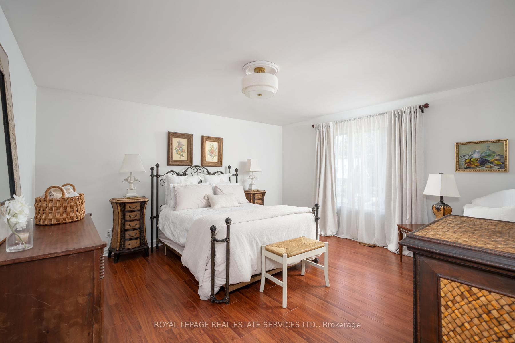 Photo 34 of 33 Lynnhaven Road, Toronto, Englemount-Lawrence — HOMEH
