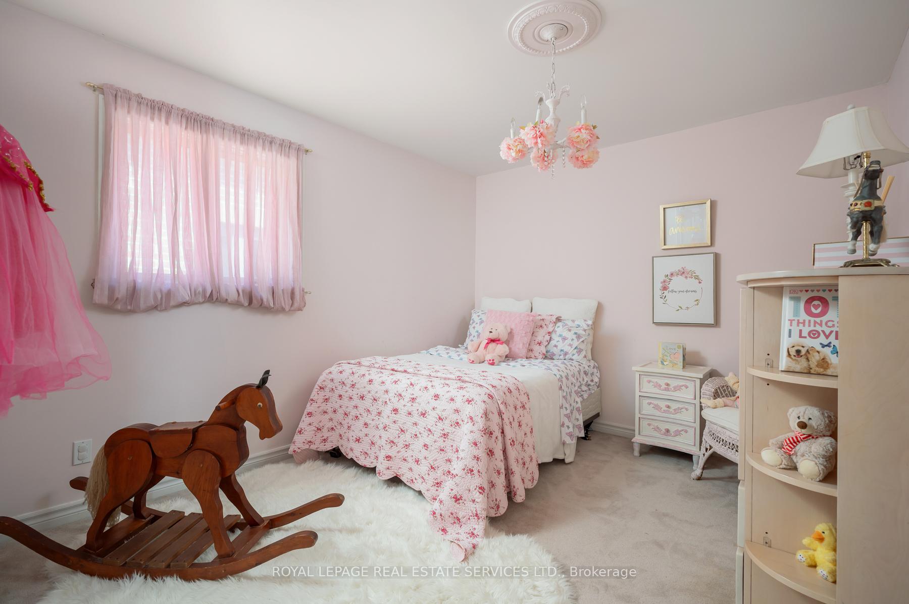 Photo 41 of 33 Lynnhaven Road, Toronto, Englemount-Lawrence — HOMEH