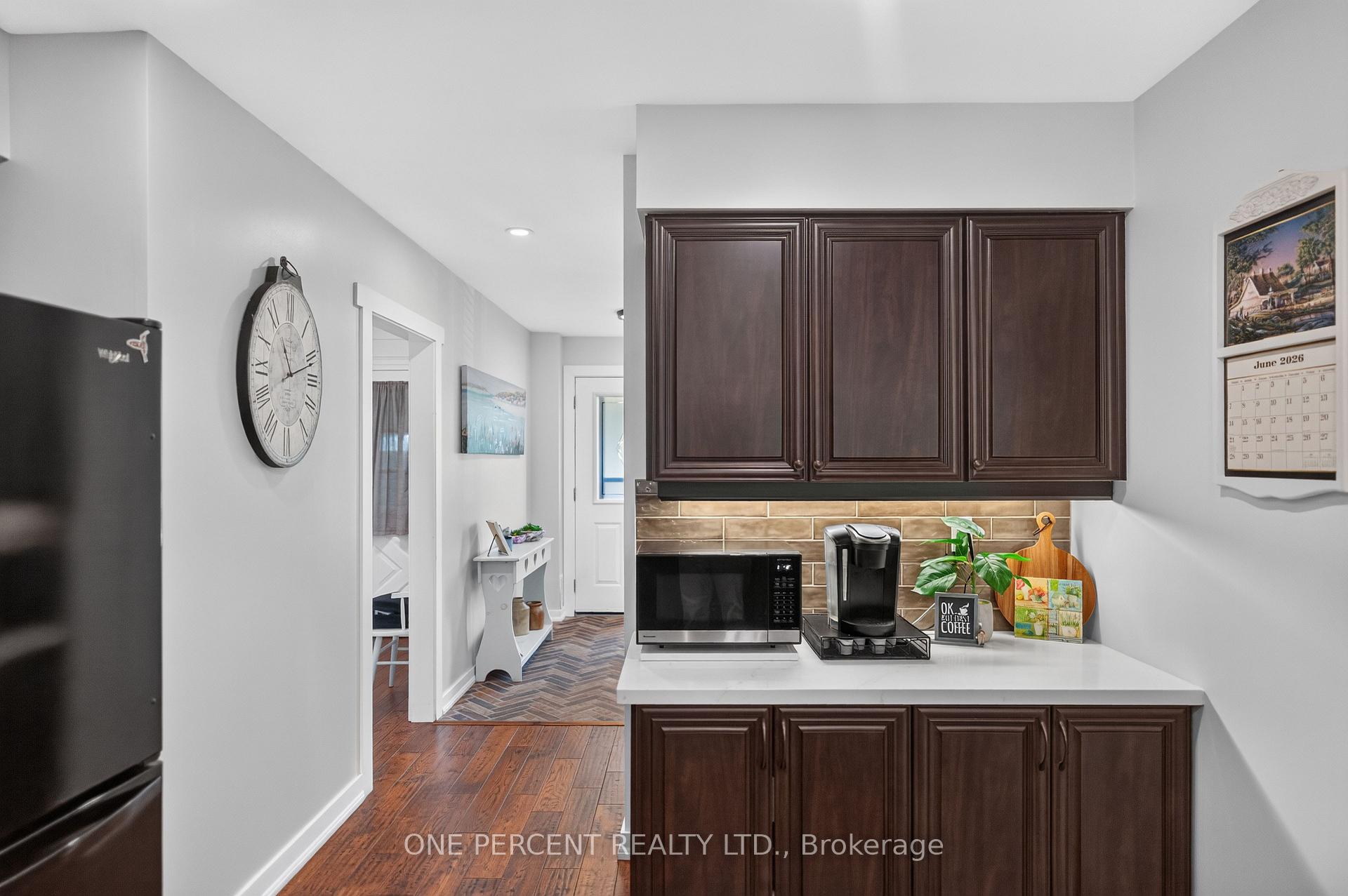 Photo 13 of 412 Manitoba Street, Bracebridge, Monck (Bracebridge) — HOMEH