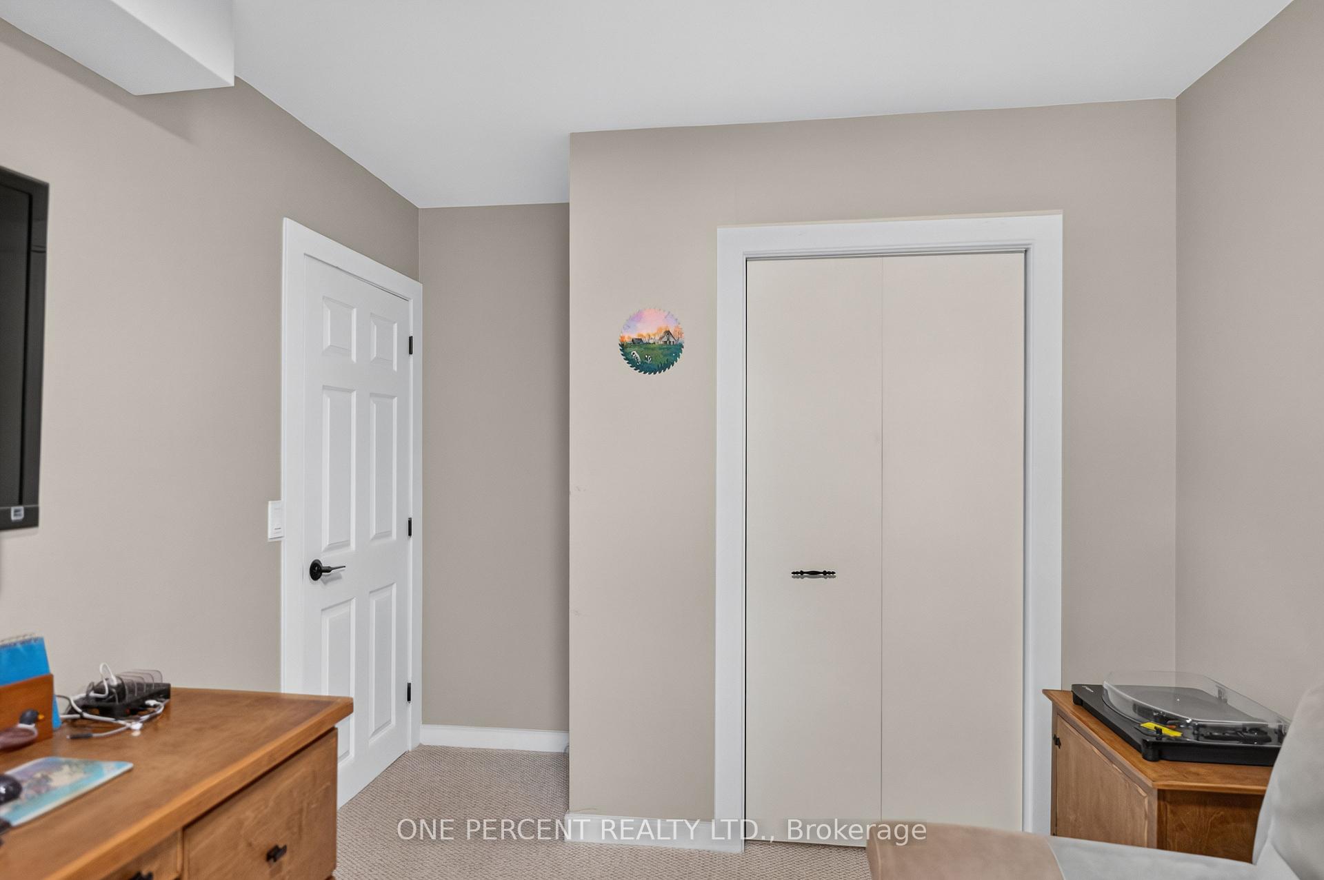 Photo 17 of 412 Manitoba Street, Bracebridge, Monck (Bracebridge) — HOMEH