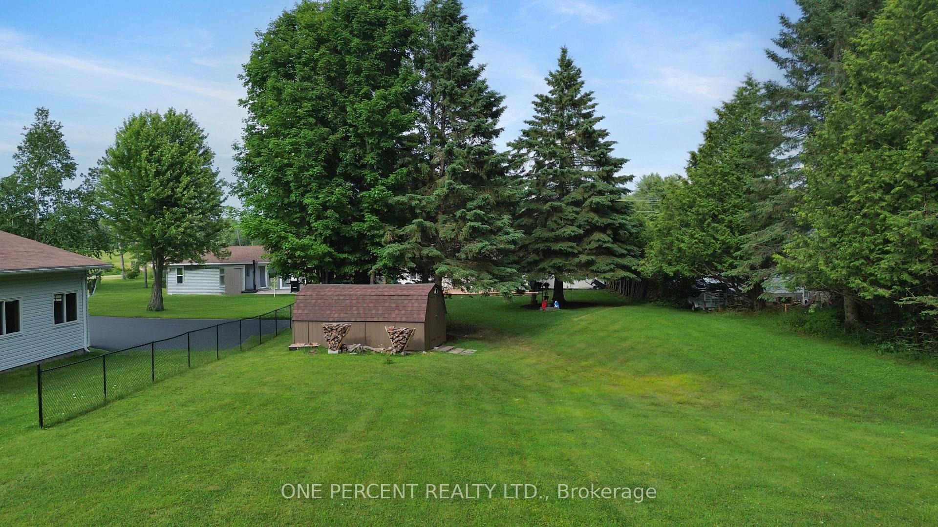 Photo 23 of 412 Manitoba Street, Bracebridge, Monck (Bracebridge) — HOMEH