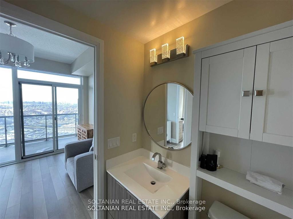 Photo 11 of Unit 4504, 56 Annie Craig Drive, Etobicoke, Mimico — HOMEH