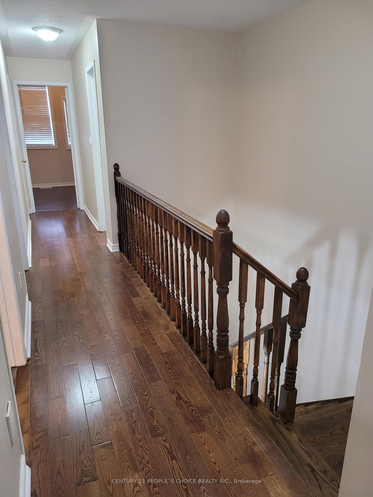 Photo 10 of 383 Jay Crescent, Orangeville — HOMEH
