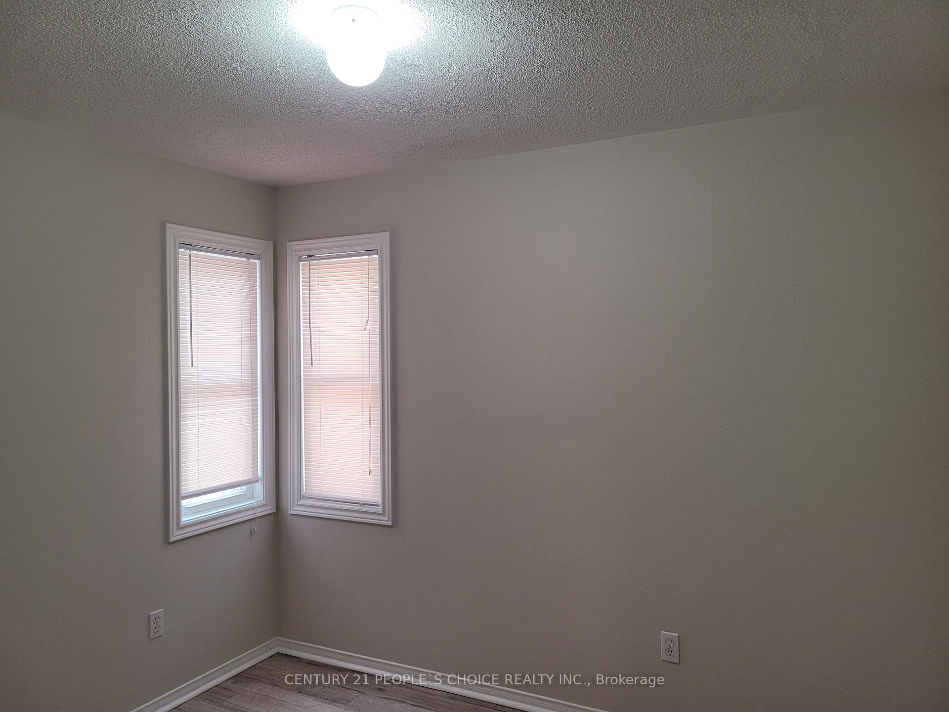 Photo 14 of 383 Jay Crescent, Orangeville — HOMEH