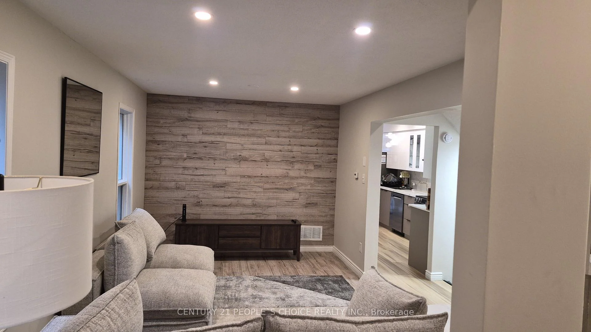 Photo 30 of 383 Jay Crescent, Orangeville — HOMEH