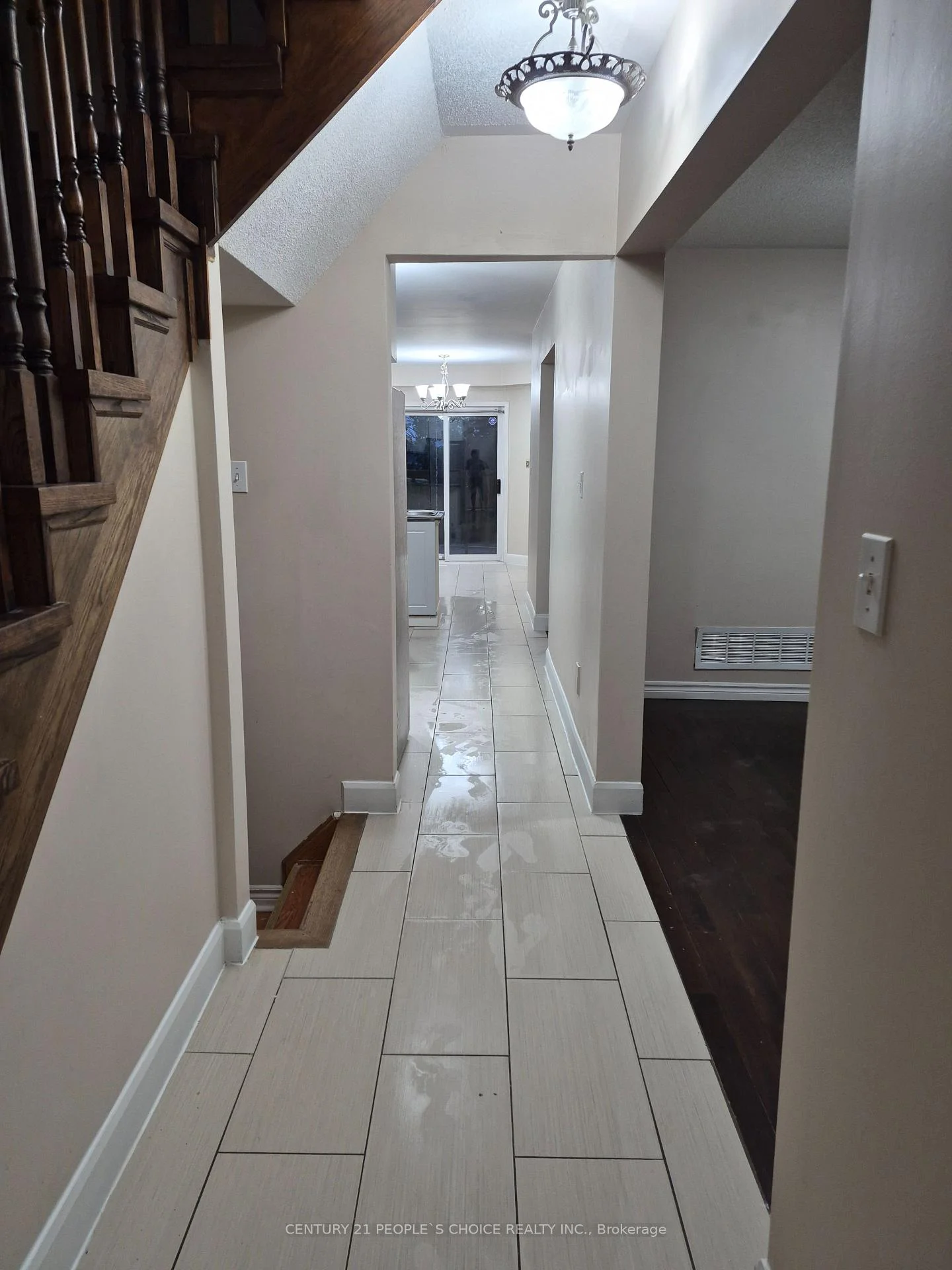 Photo 34 of 383 Jay Crescent, Orangeville — HOMEH