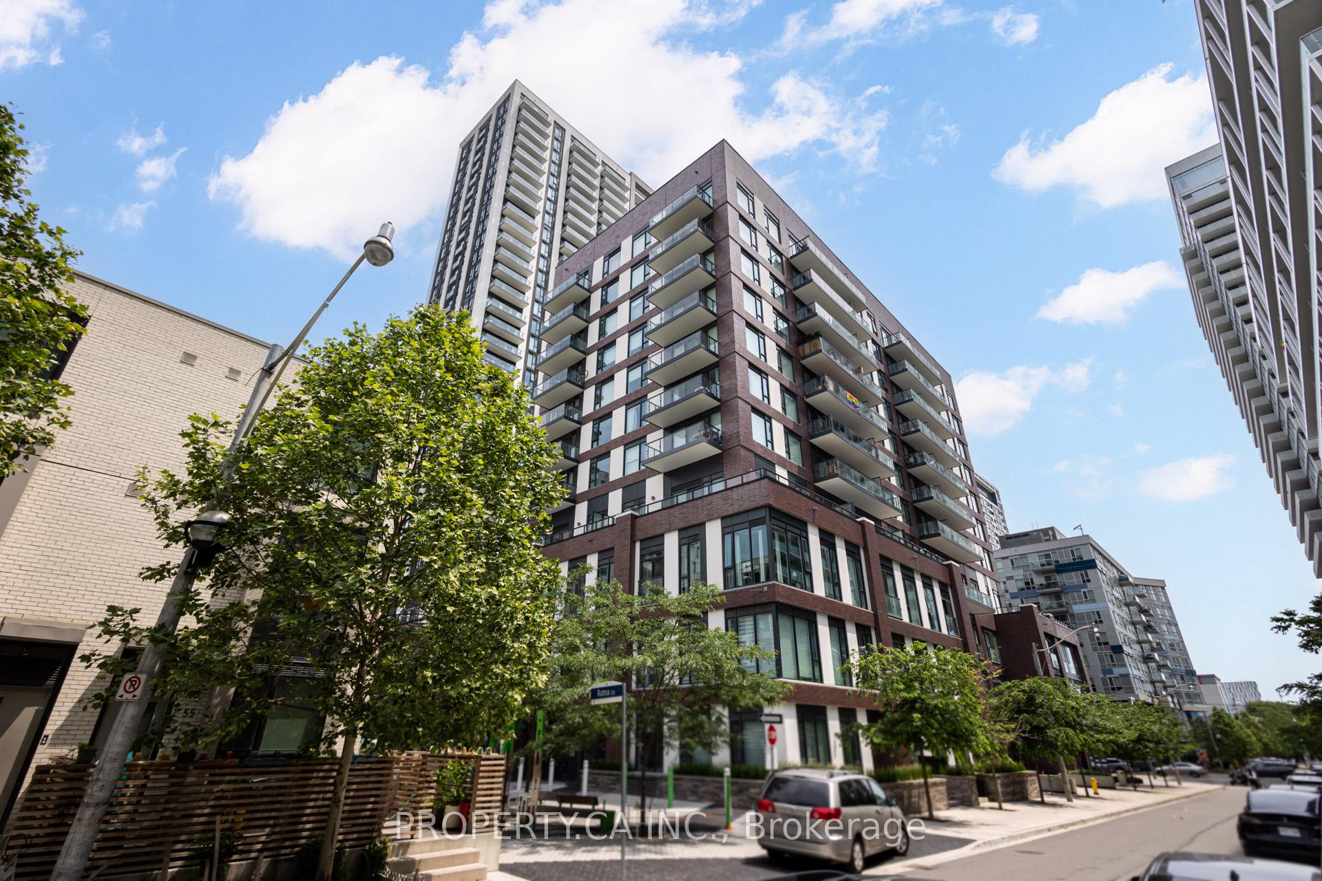 Front of Unit 307, 35 Tubman Avenue