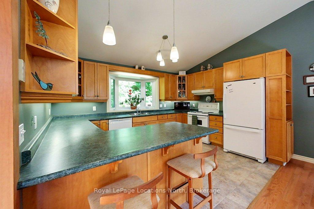 Photo 18 of 156 Harbour Beach Drive, Meaford — HOMEH
