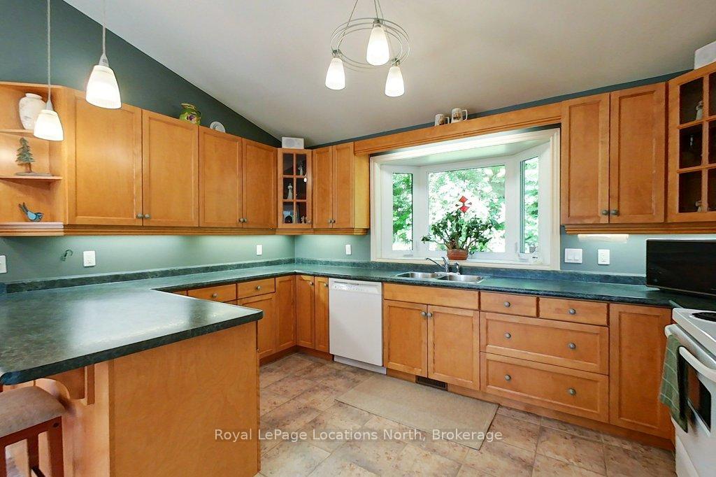 Photo 47 of 156 Harbour Beach Drive, Meaford — HOMEH