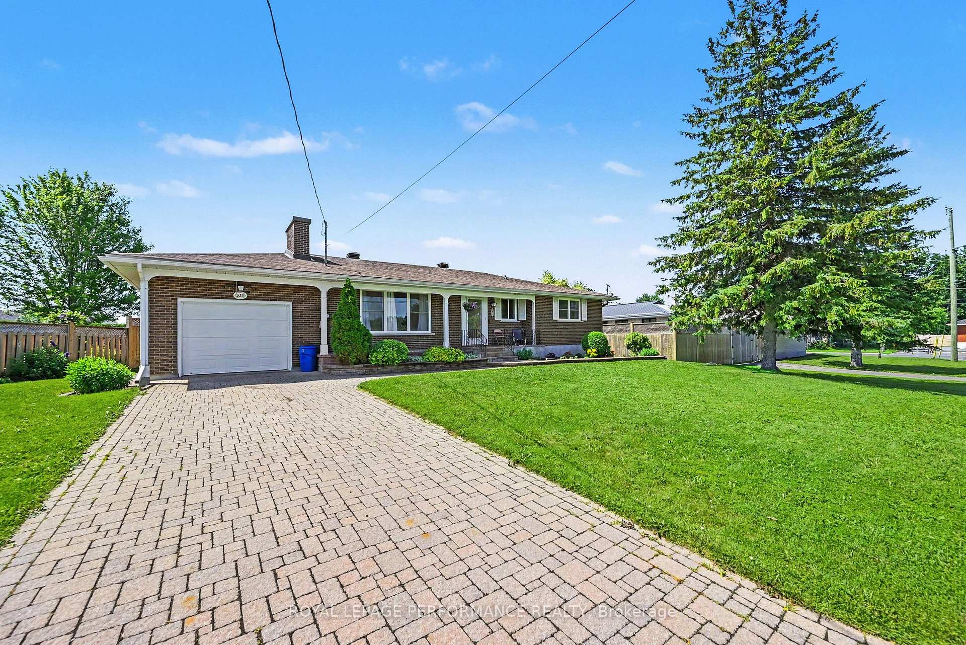 Photo 2 of 531 Blossom Park Drive, Cornwall, Cornwall — HOMEH