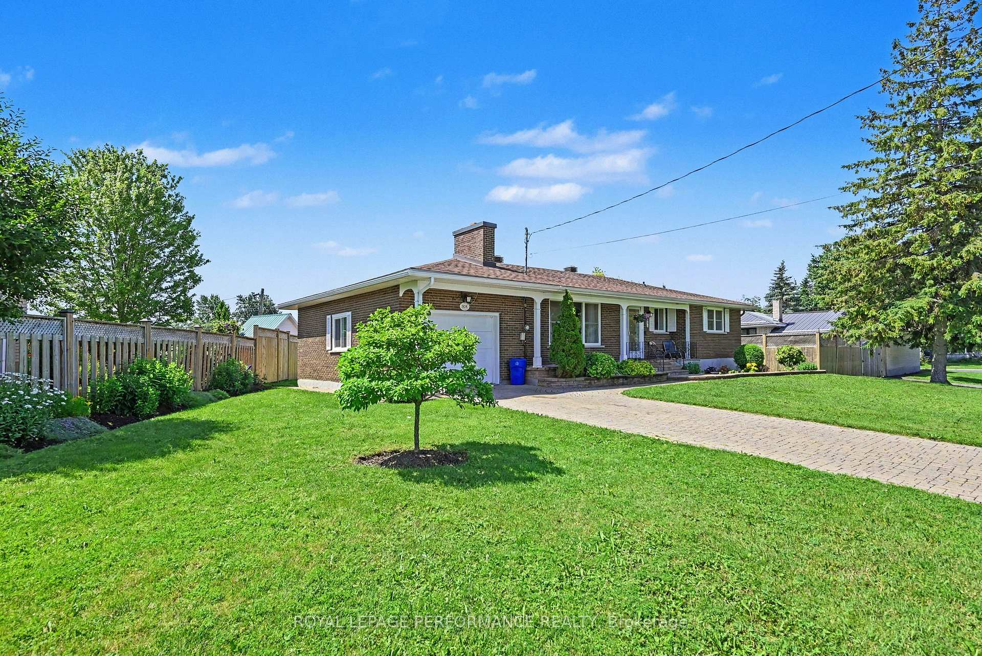 Photo 5 of 531 Blossom Park Drive, Cornwall, Cornwall — HOMEH
