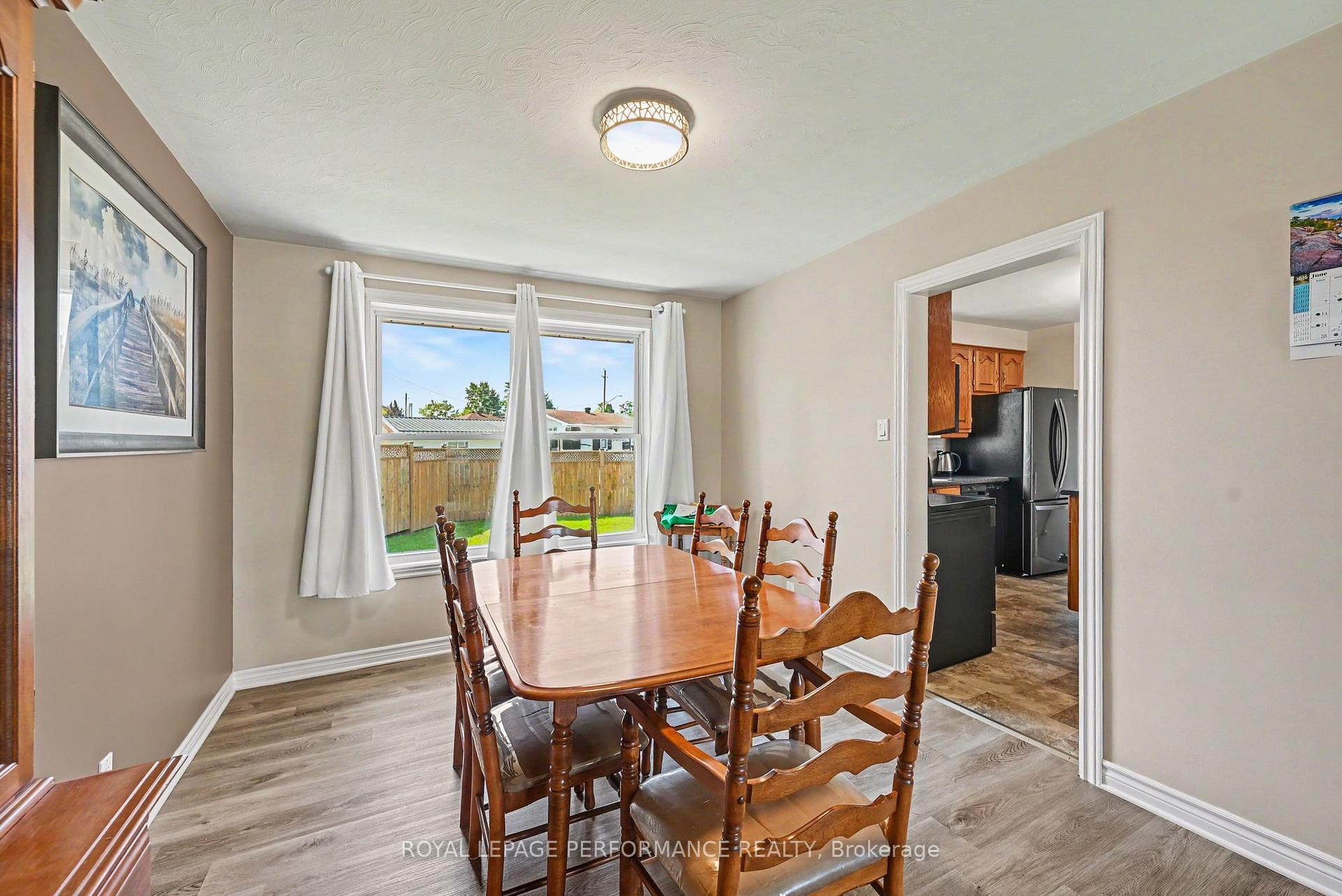 Photo 10 of 531 Blossom Park Drive, Cornwall, Cornwall — HOMEH