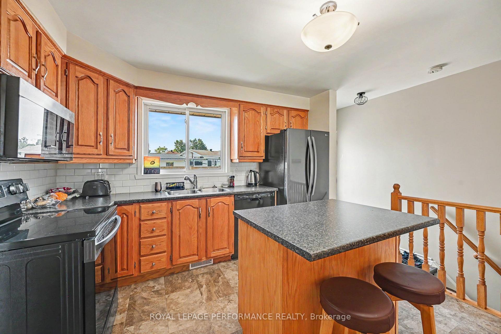 Photo 15 of 531 Blossom Park Drive, Cornwall, Cornwall — HOMEH