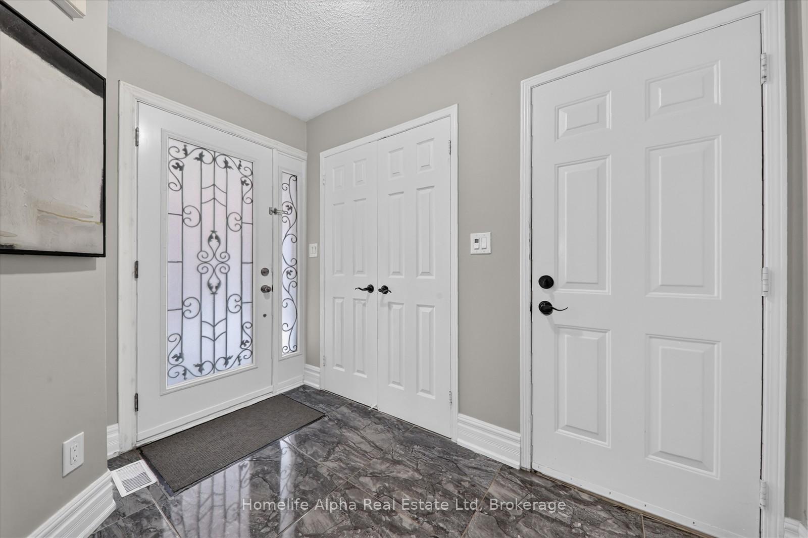Photo 8 of 142 Walford Road, Markham, Middlefield — HOMEH