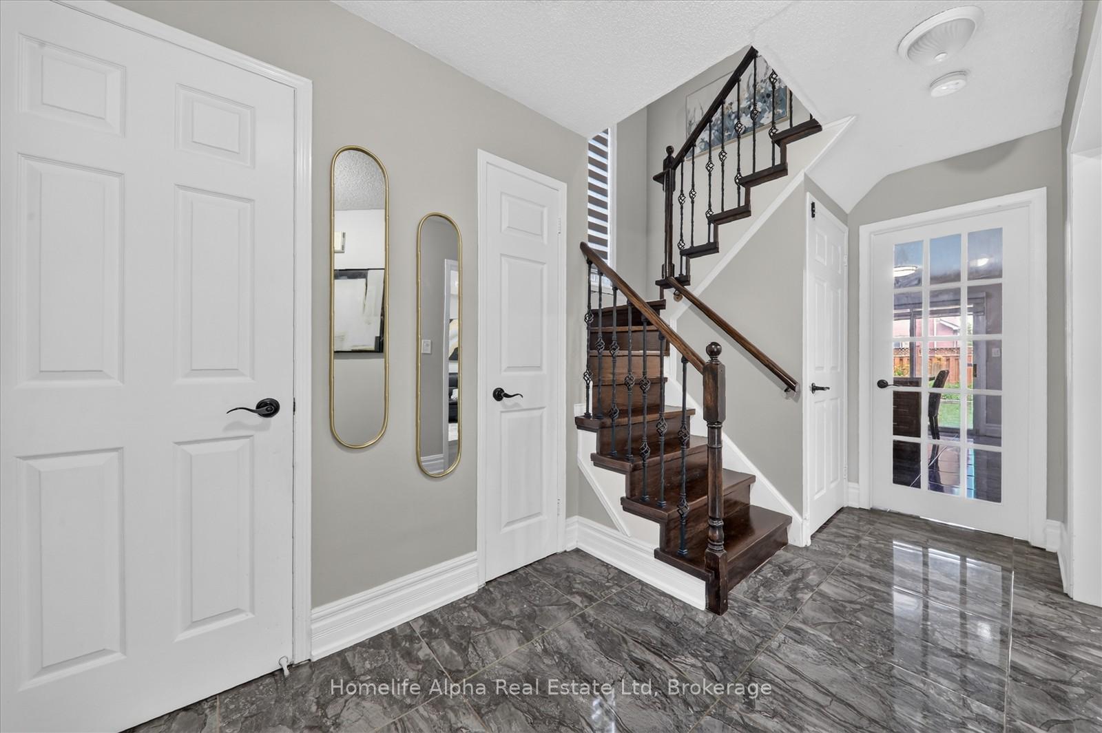 Photo 9 of 142 Walford Road, Markham, Middlefield — HOMEH