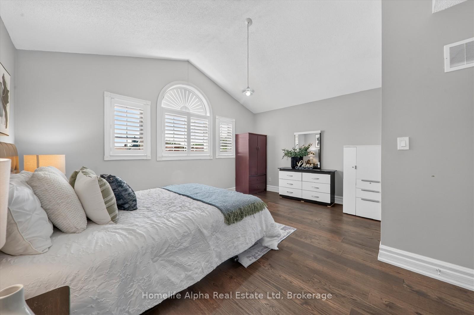 Photo 21 of 142 Walford Road, Markham, Middlefield — HOMEH