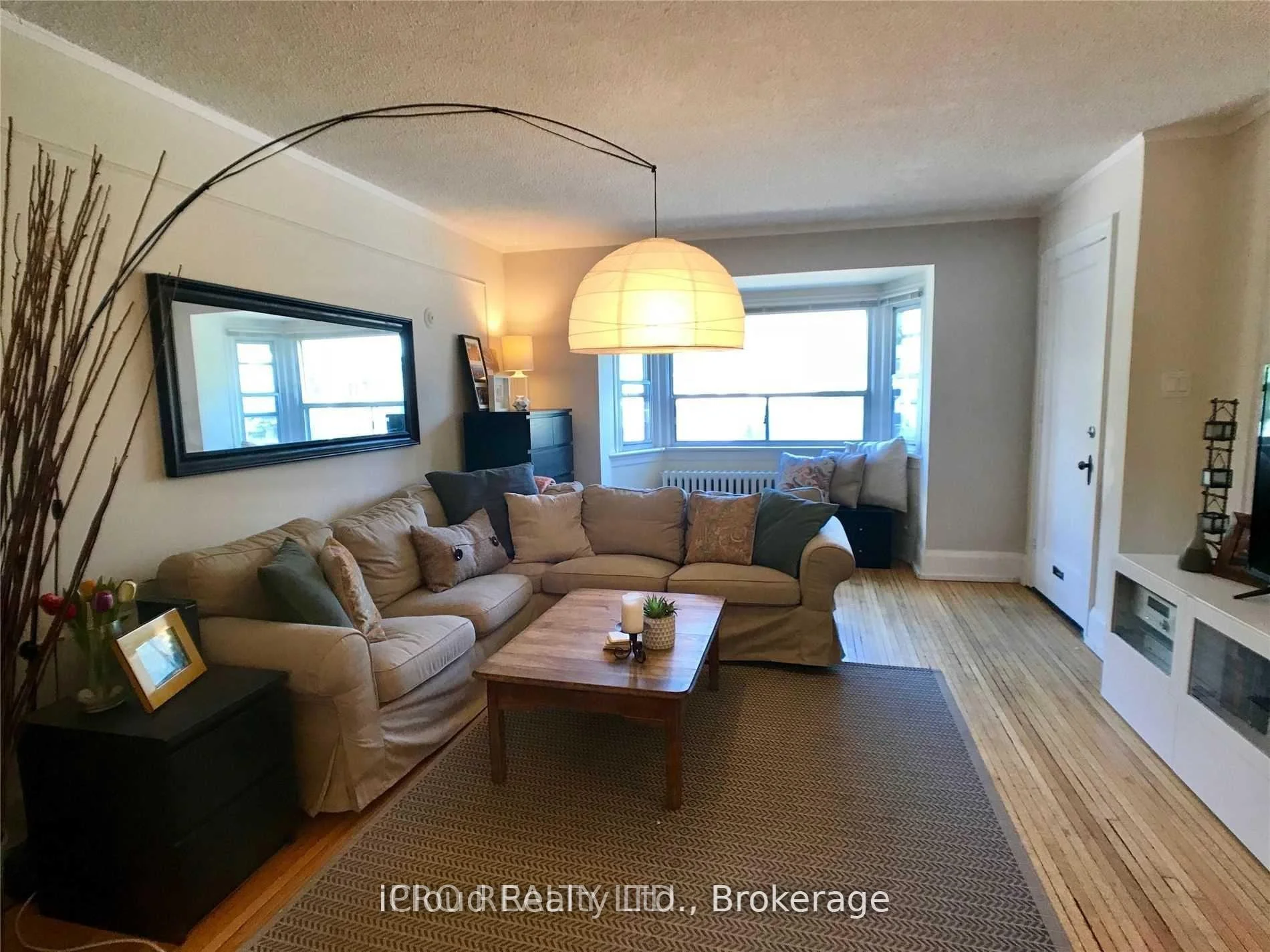 Photo 2 of Unit Upper, 1162 Avenue Road W, Toronto, Lawrence Park South — HOMEH