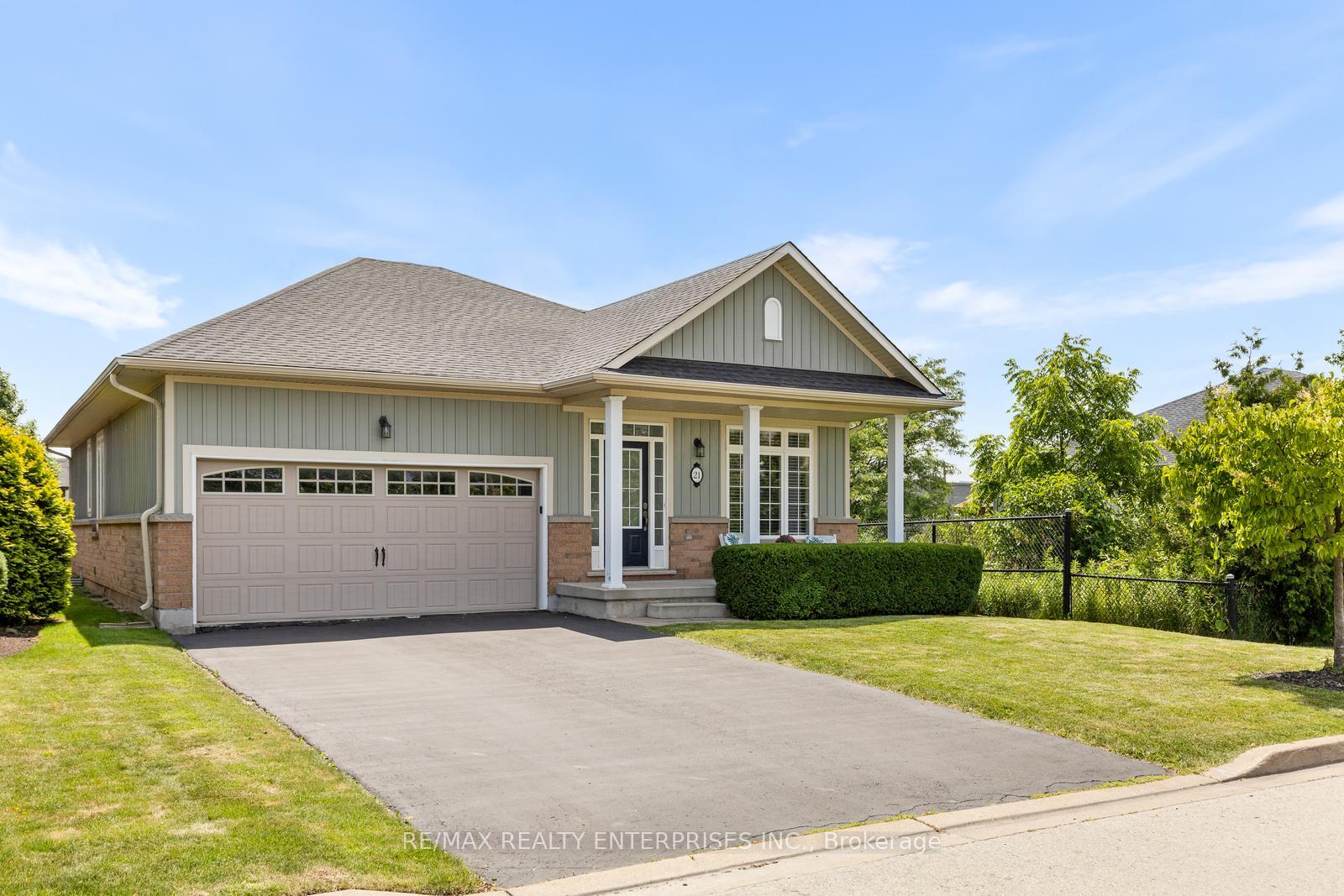 Photo 1 of 21 Sidare Court, Grimsby, Grimsby Beach — HOMEH