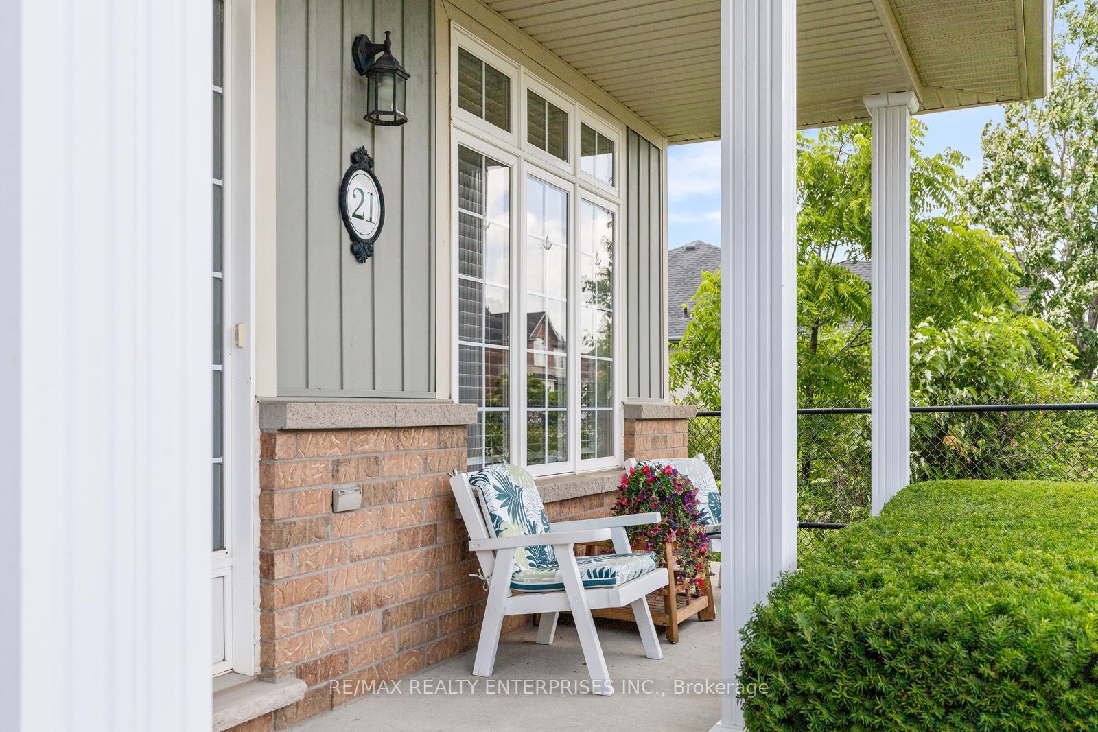 Photo 3 of 21 Sidare Court, Grimsby, Grimsby Beach — HOMEH